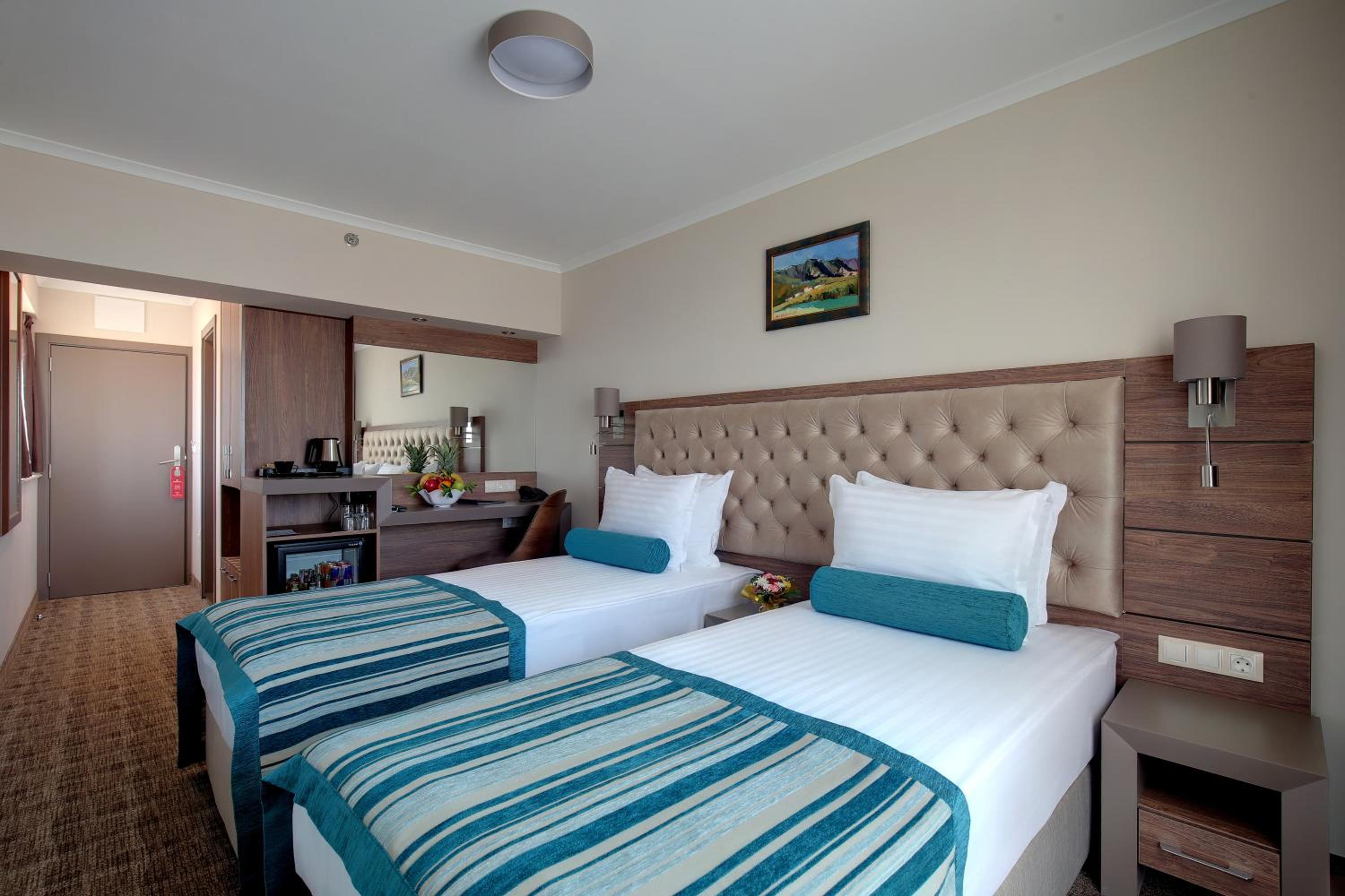 Twin Room - Photo 1