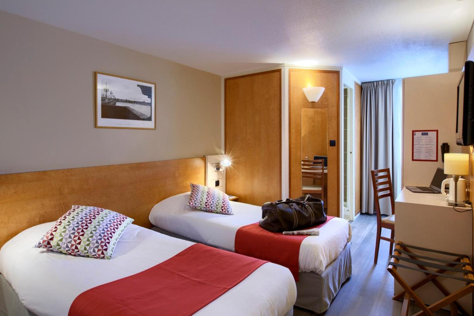 Twin Room - Photo 1