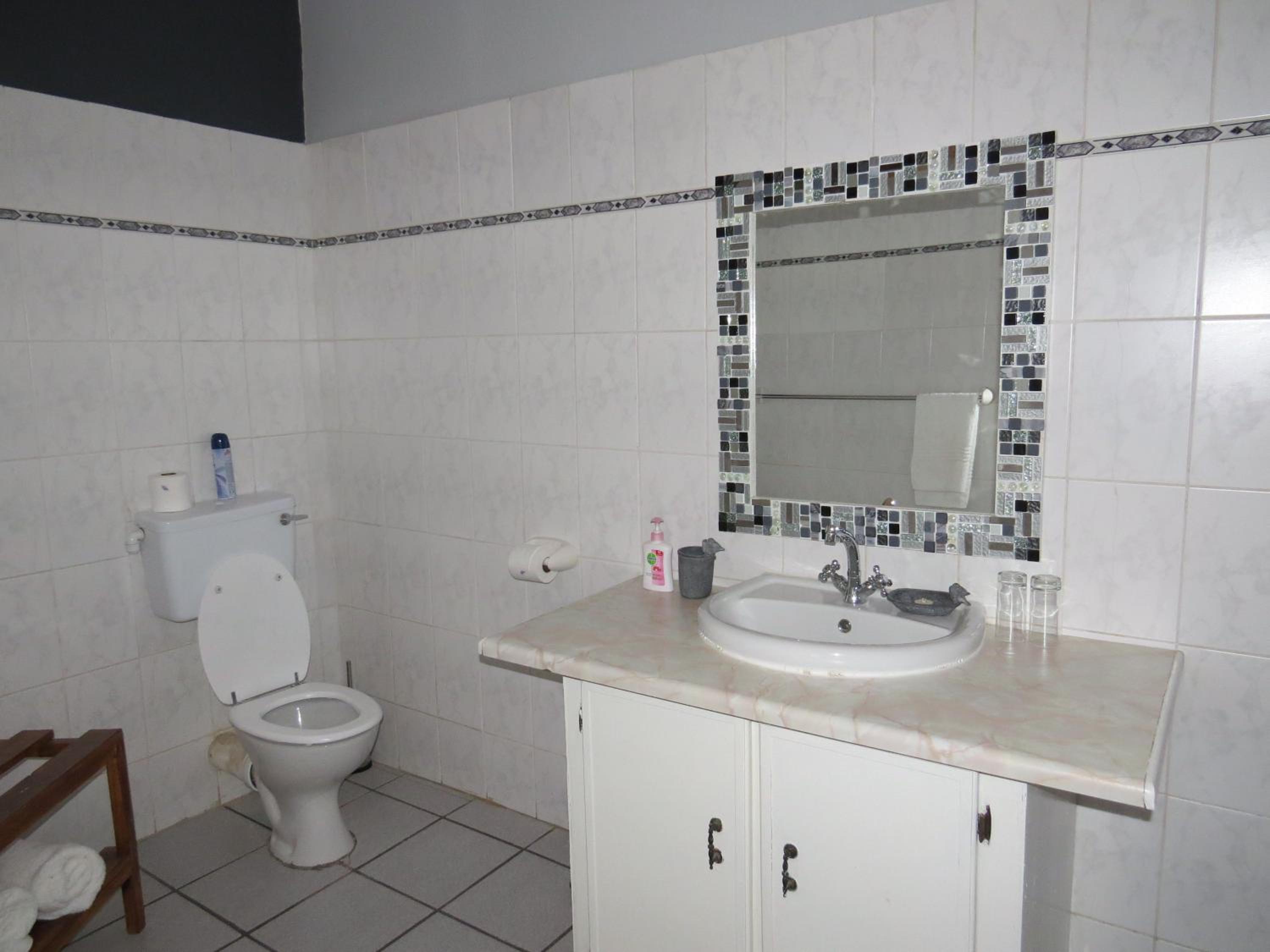 Basic Triple Room - Photo 12