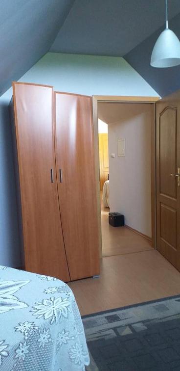 Large Double or Twin Room with Shared Bathroom photo 3