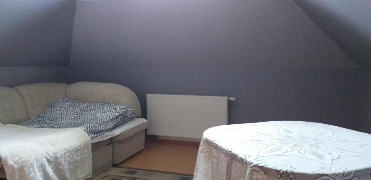 Large Double or Twin Room with Shared Bathroom photo 2