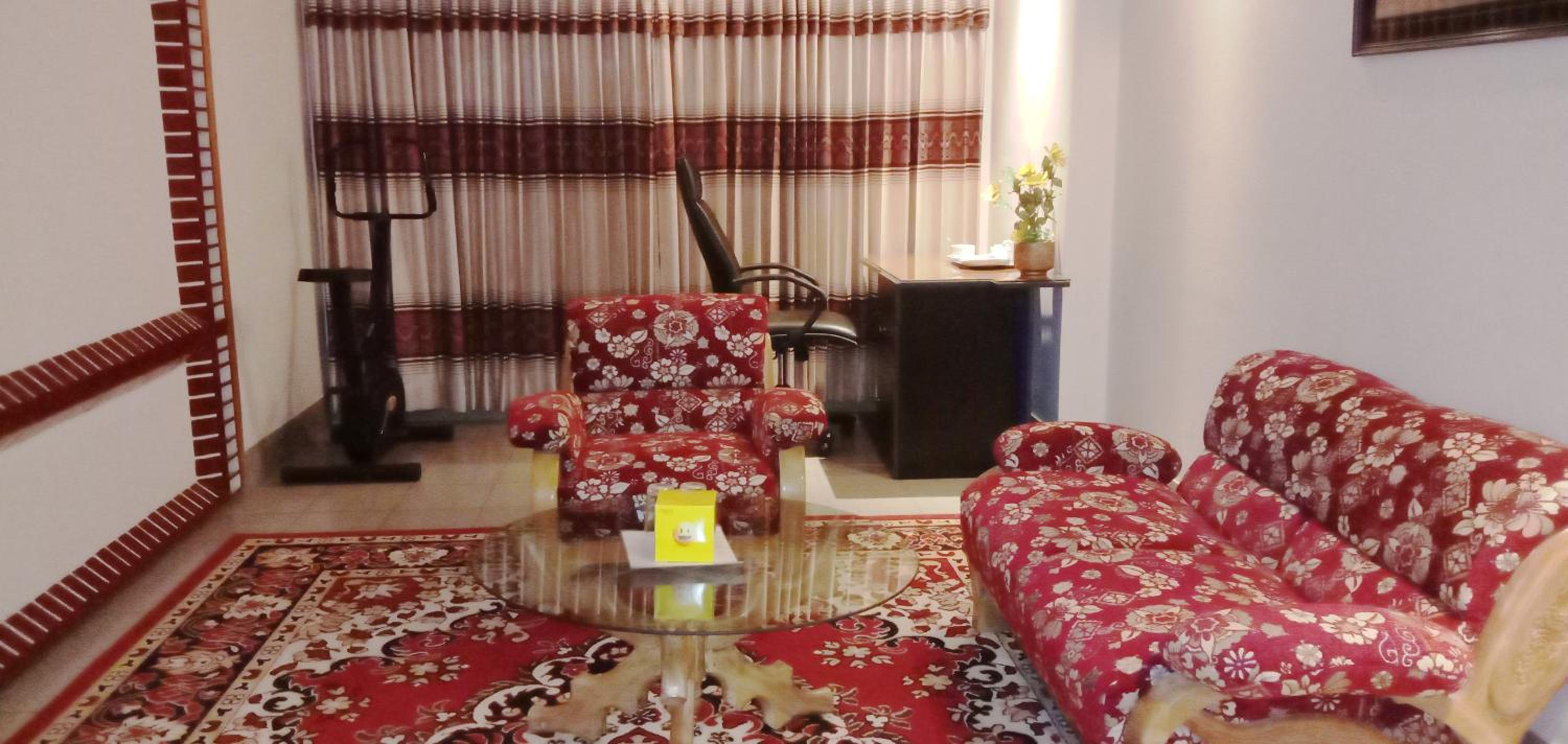 Deluxe King Suite photo 3
