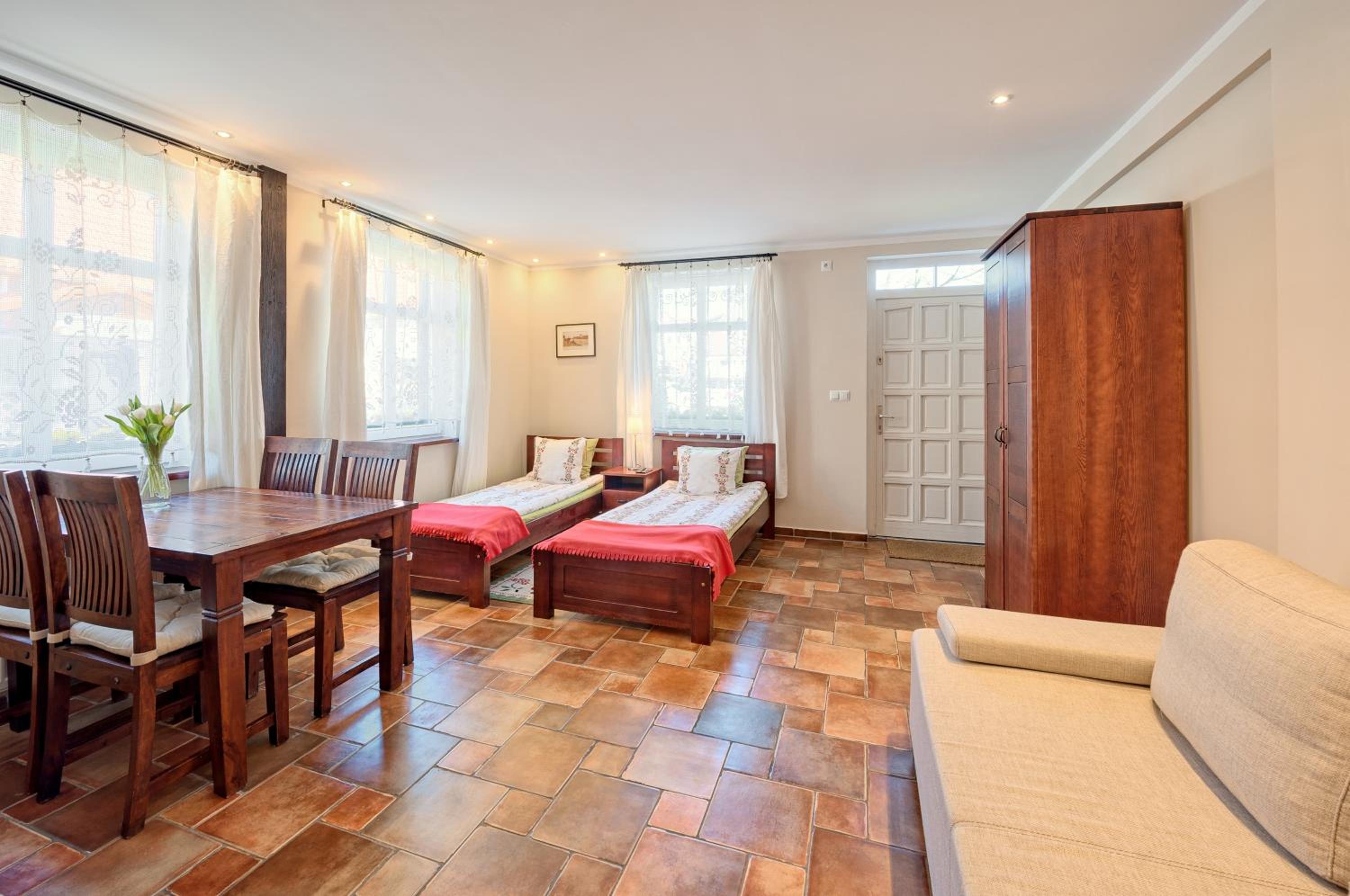 Quadruple Room - Disability Access photo 1