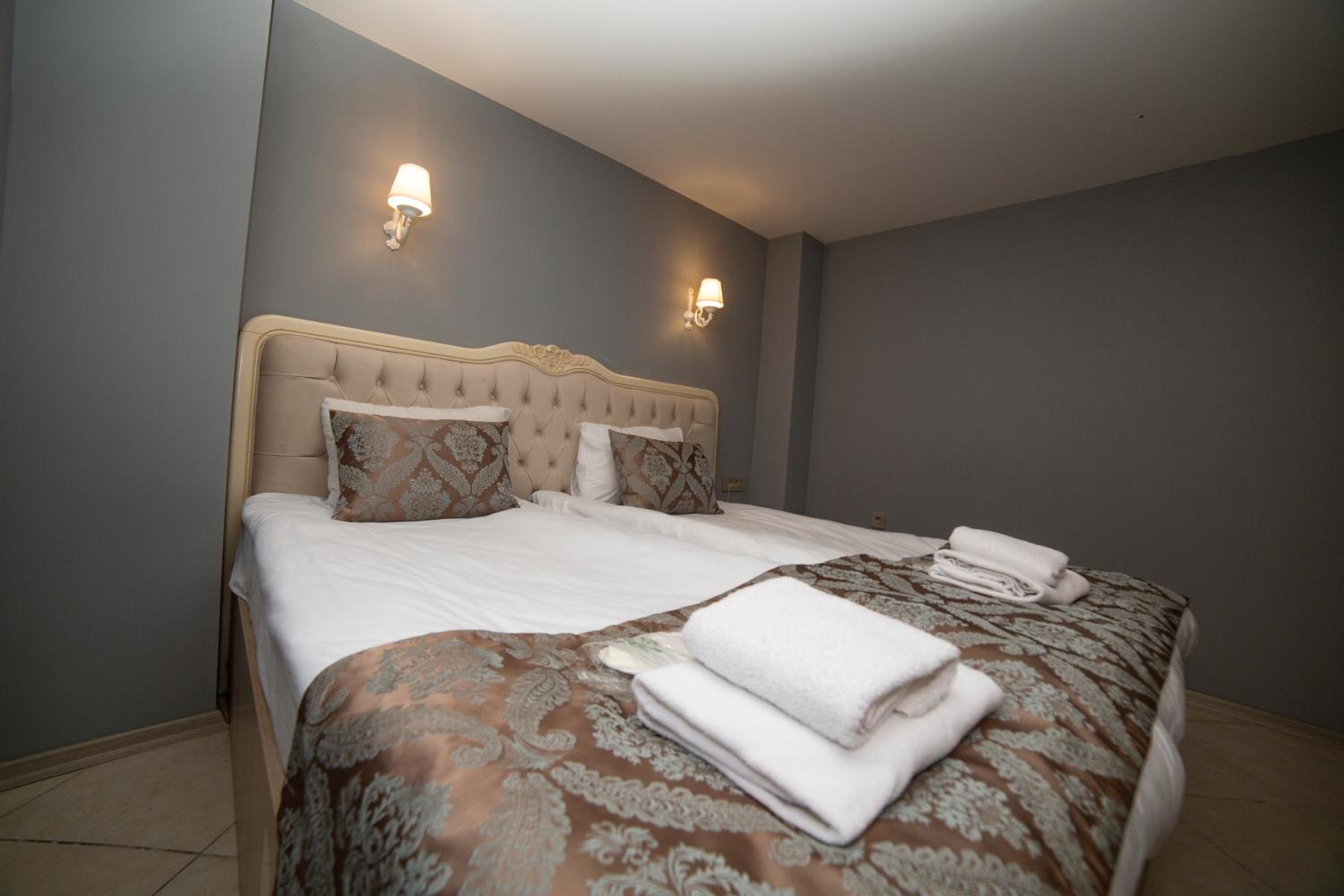 Economy Double Room photo 2