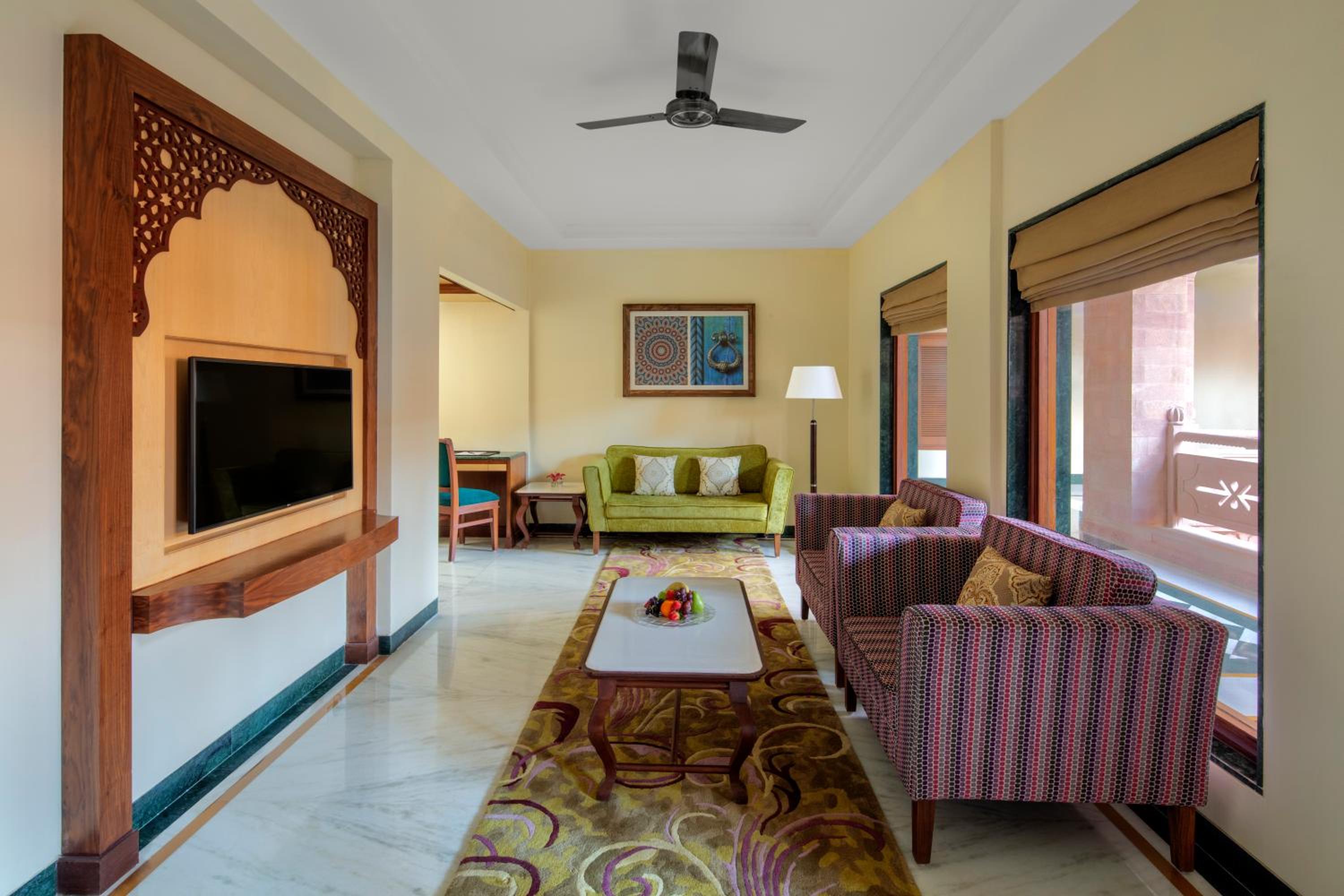 Junior Suite – Non-Smoking: 10% Discount on Food & Soft Beverages,Up to 20% Discount on SPA, special kids welcome/in room amenities like kits/bakery/chocolates etc. photo