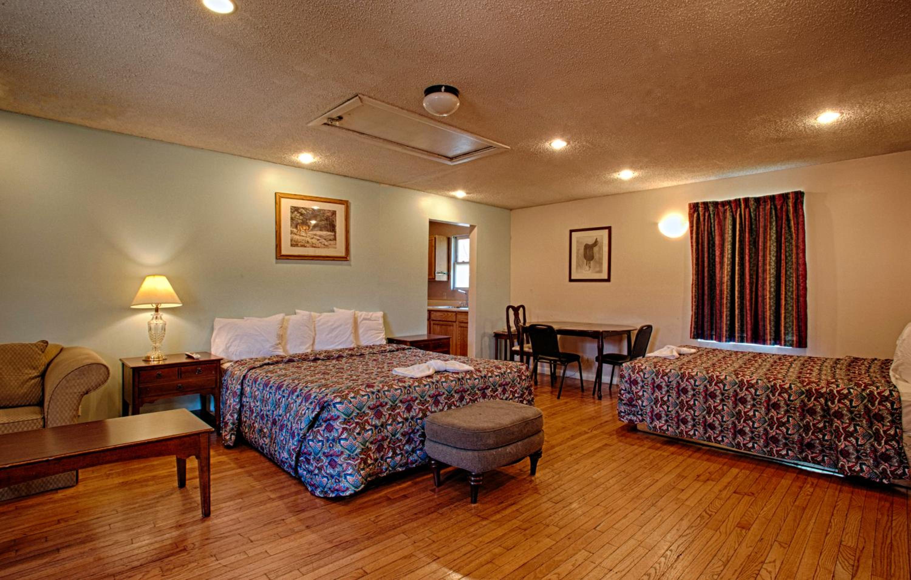 Two-Bedroom Suite - Photo 1