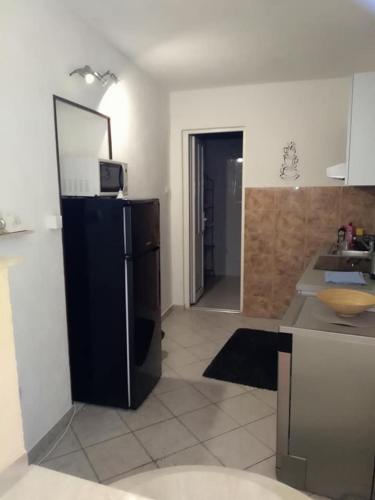 Two-Bedroom Apartment with Sea View and Balcony photo 2