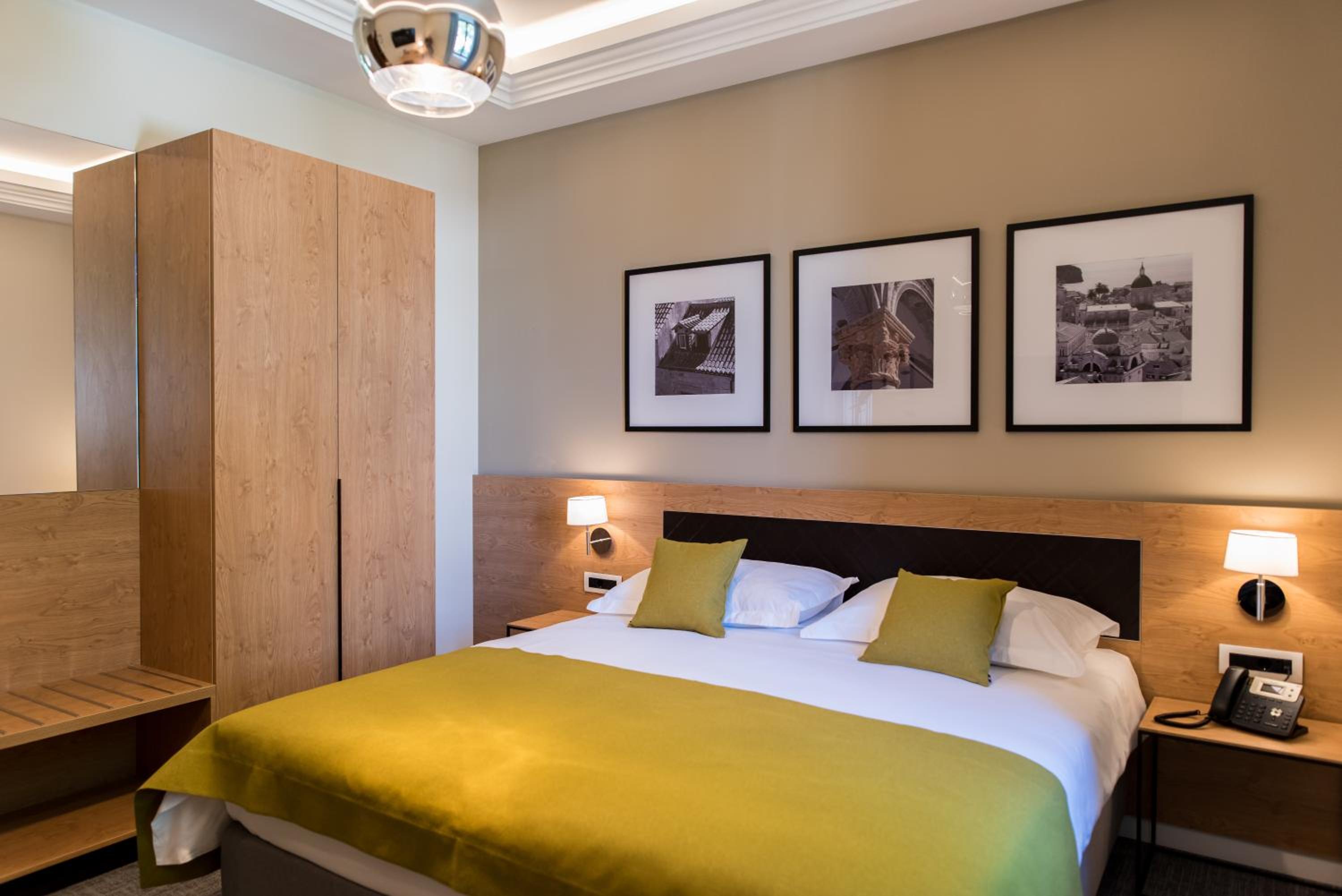 Standard Double Room photo 3