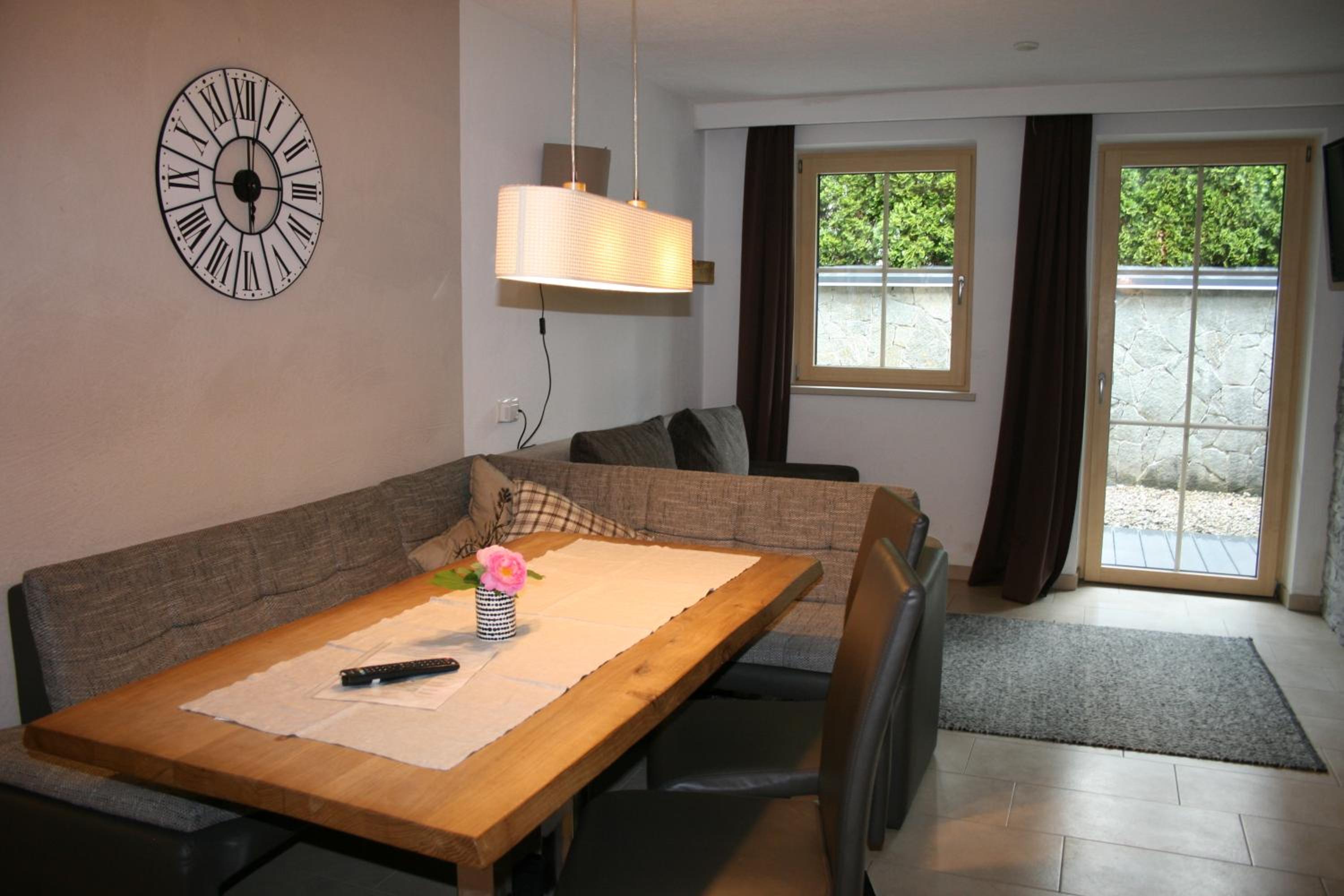 Two-Bedroom Apartment with Terrace photo 3
