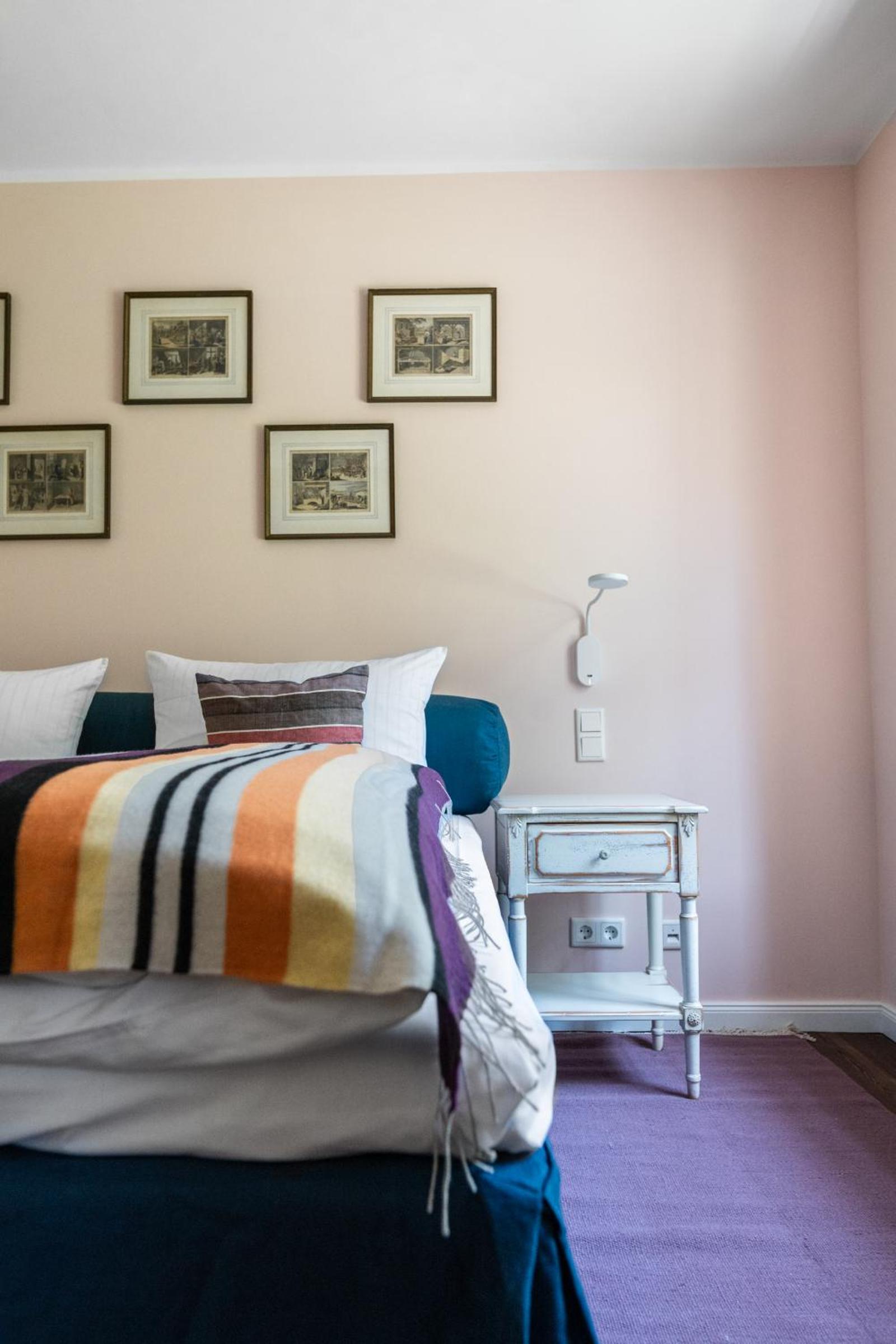 Small Double Room - Photo 5