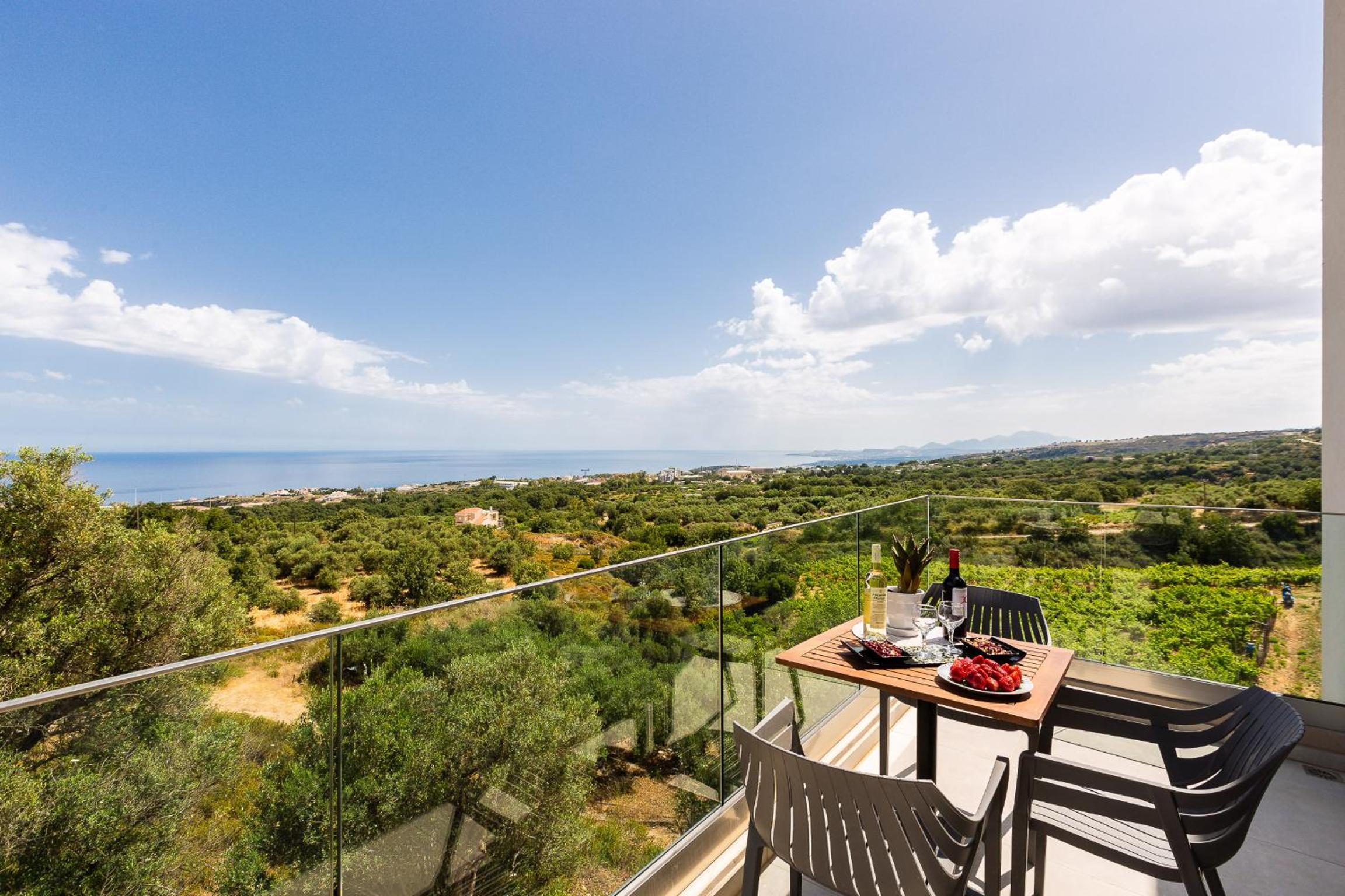 Superior One Bedroom Apartment with Sea View - Photo 8