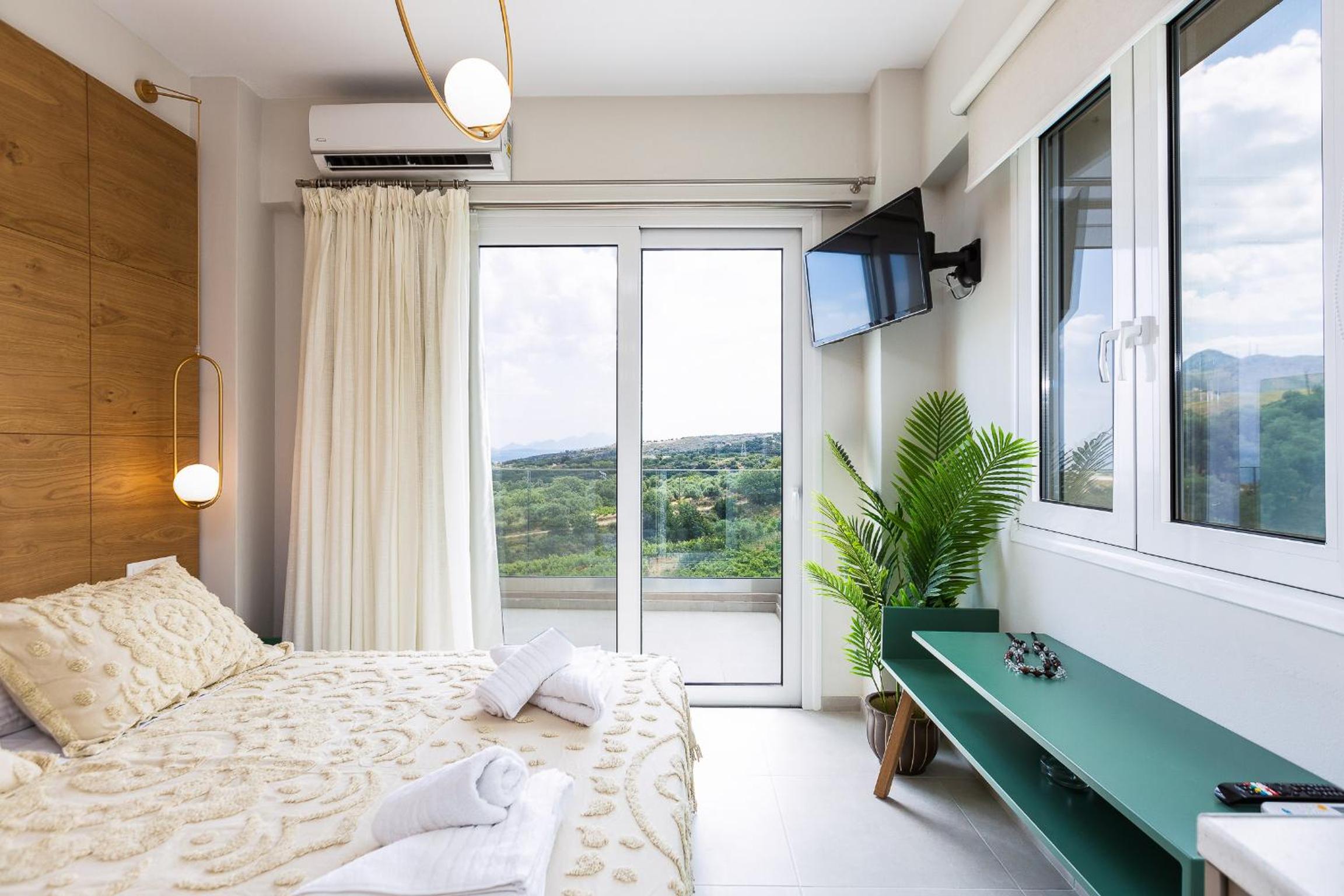 Superior Suite with Sea View - Photo 7