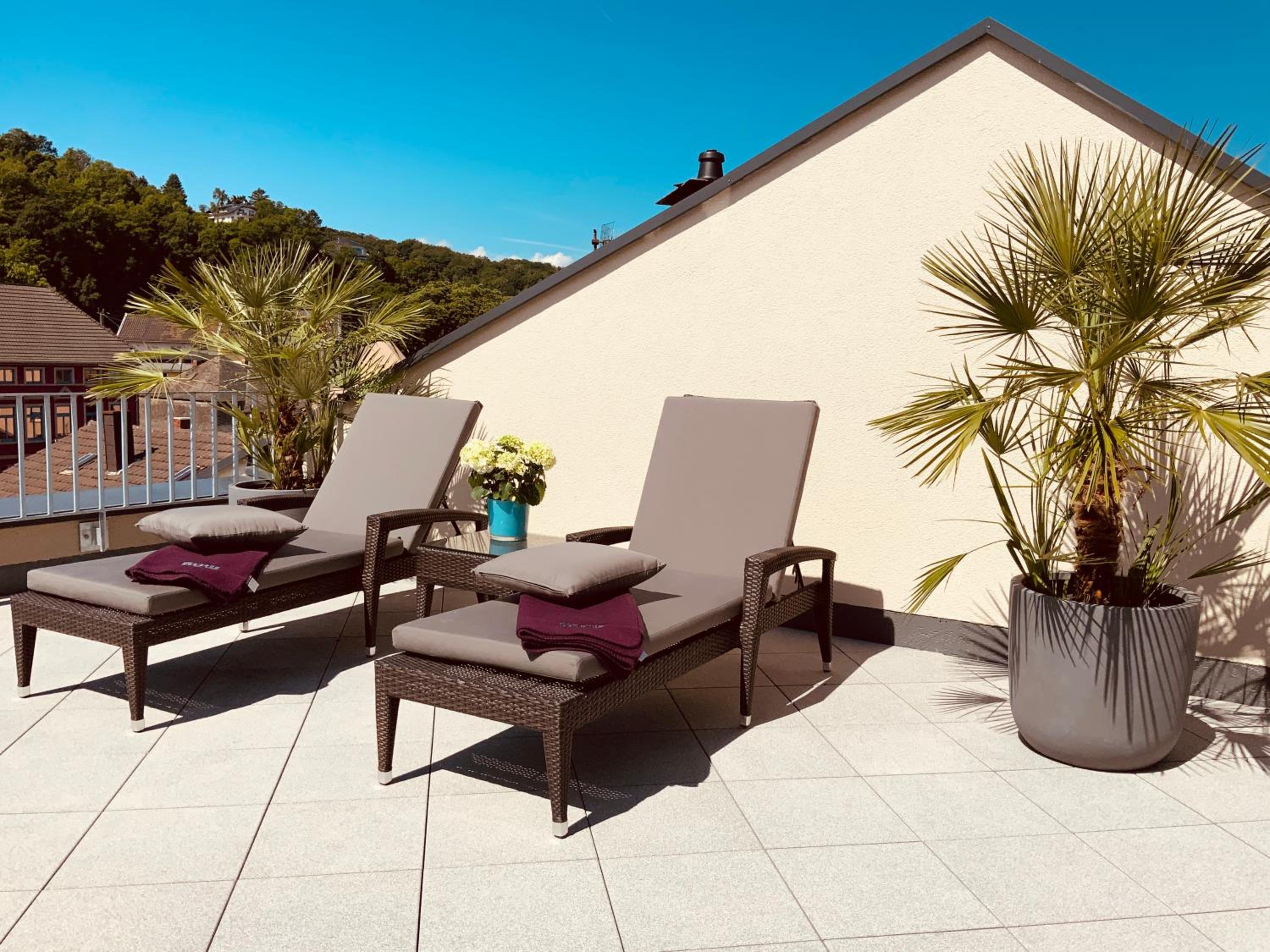 Apartment with Terrace - Photo 7