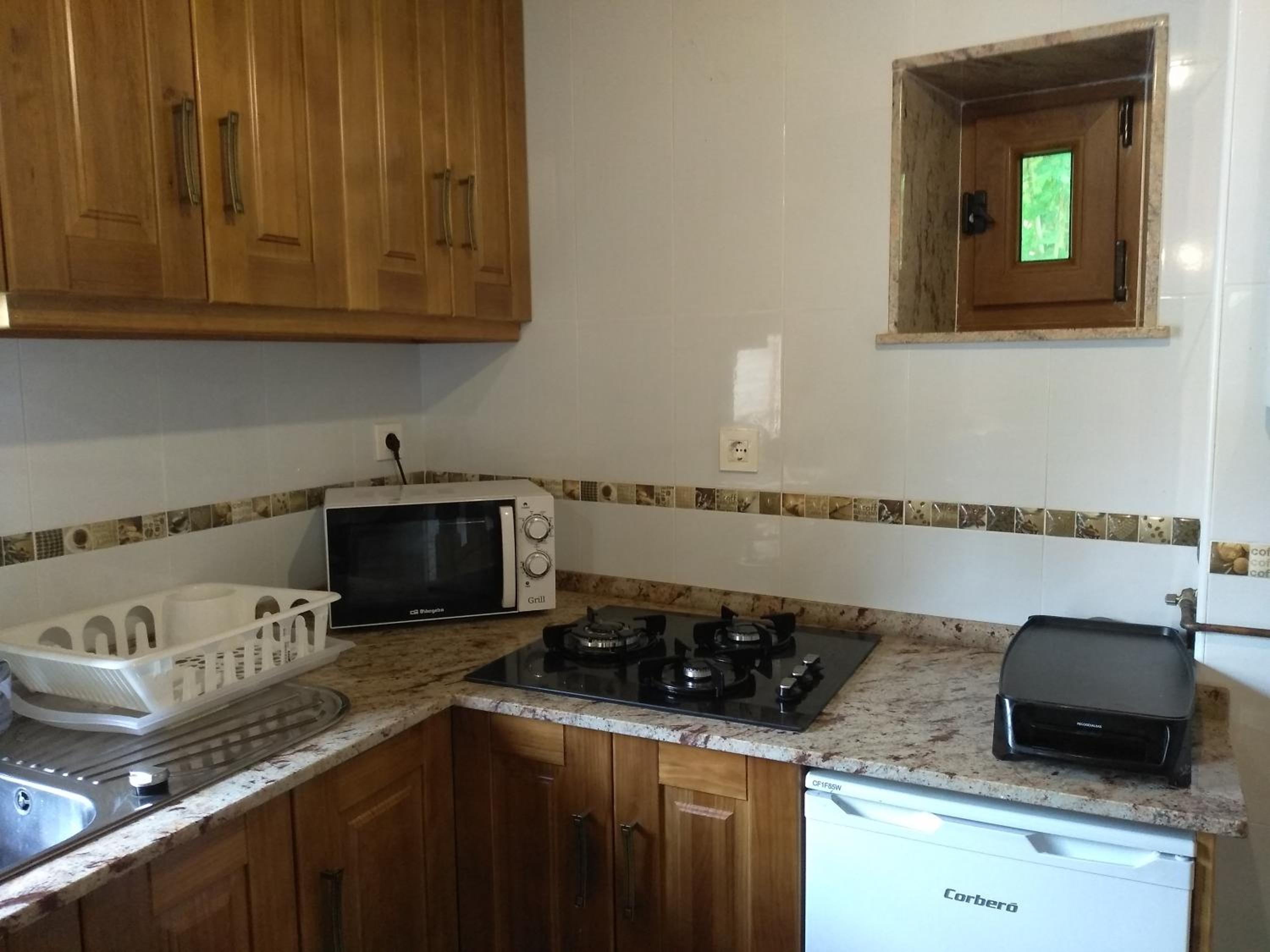 Two-Bedroom House - Photo 3