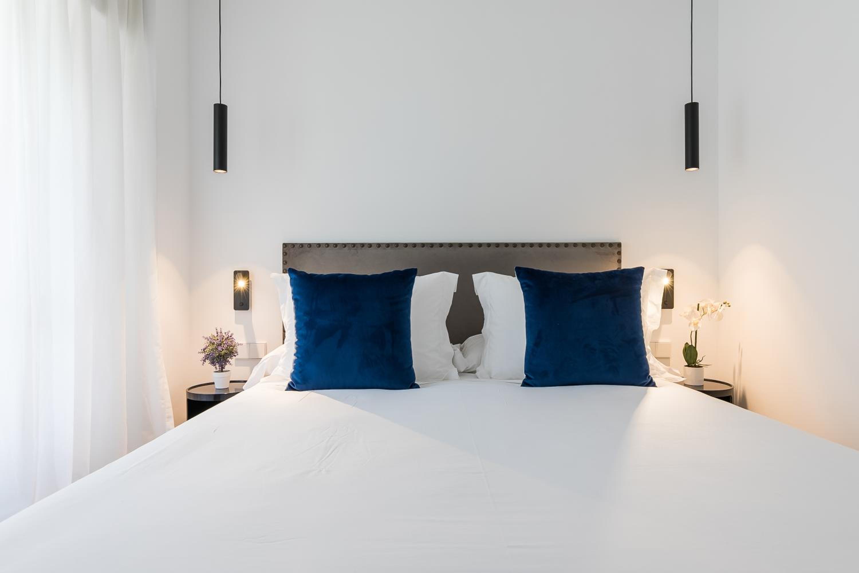 One-Bedroom Apartment - Photo 6