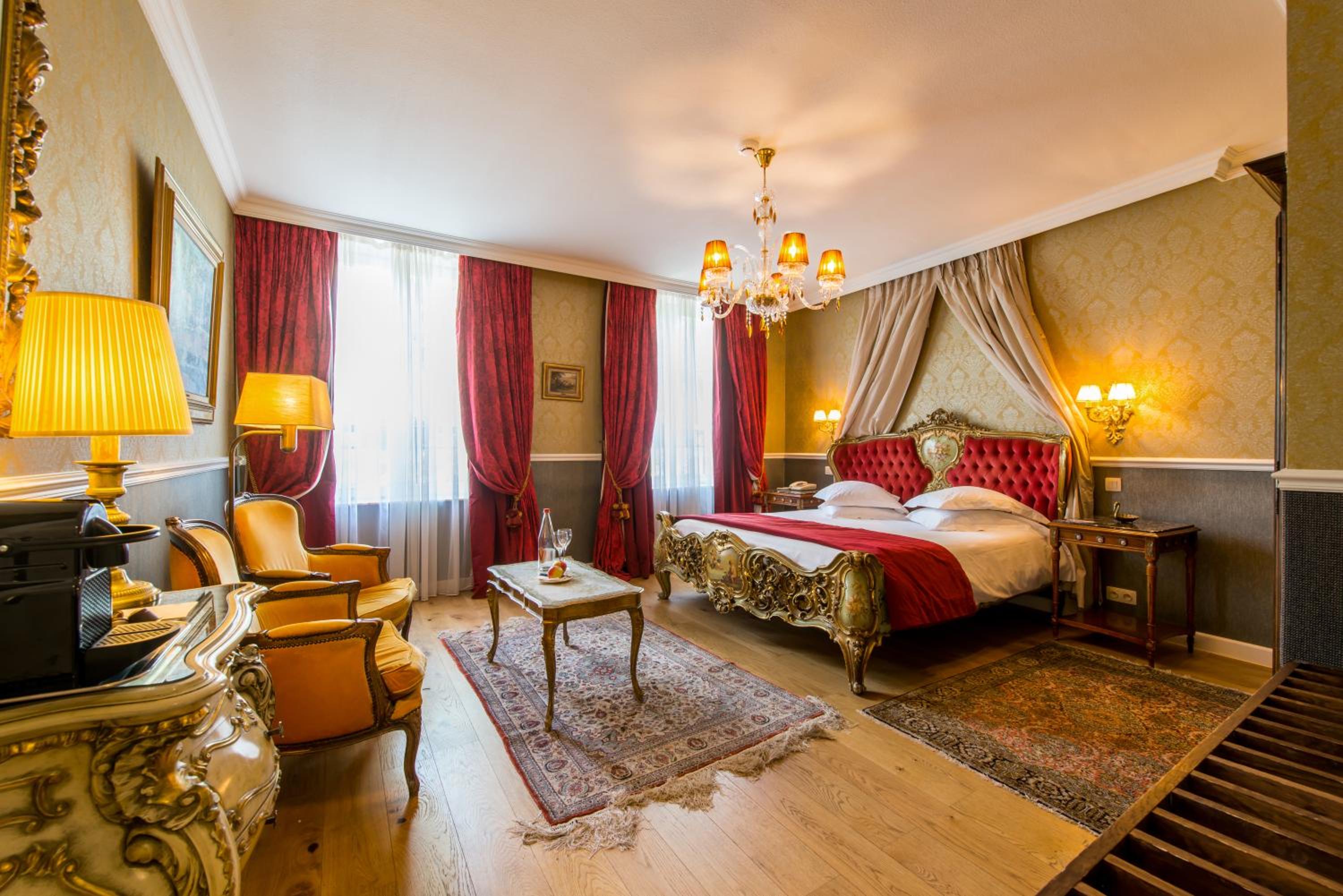 Deluxe Double Room - Photo 1