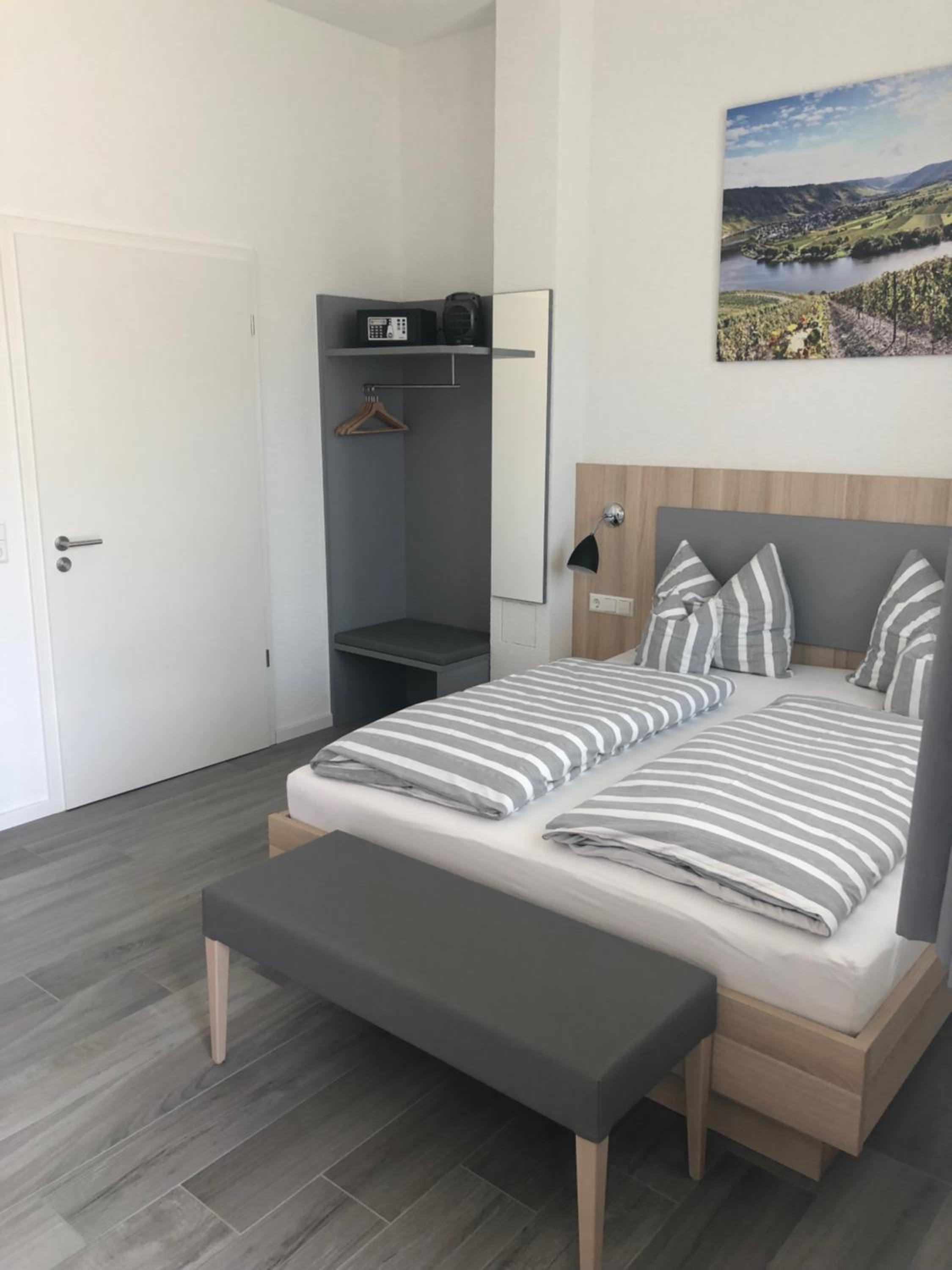 Double Room Ground Floor - Disability Access - Photo 1