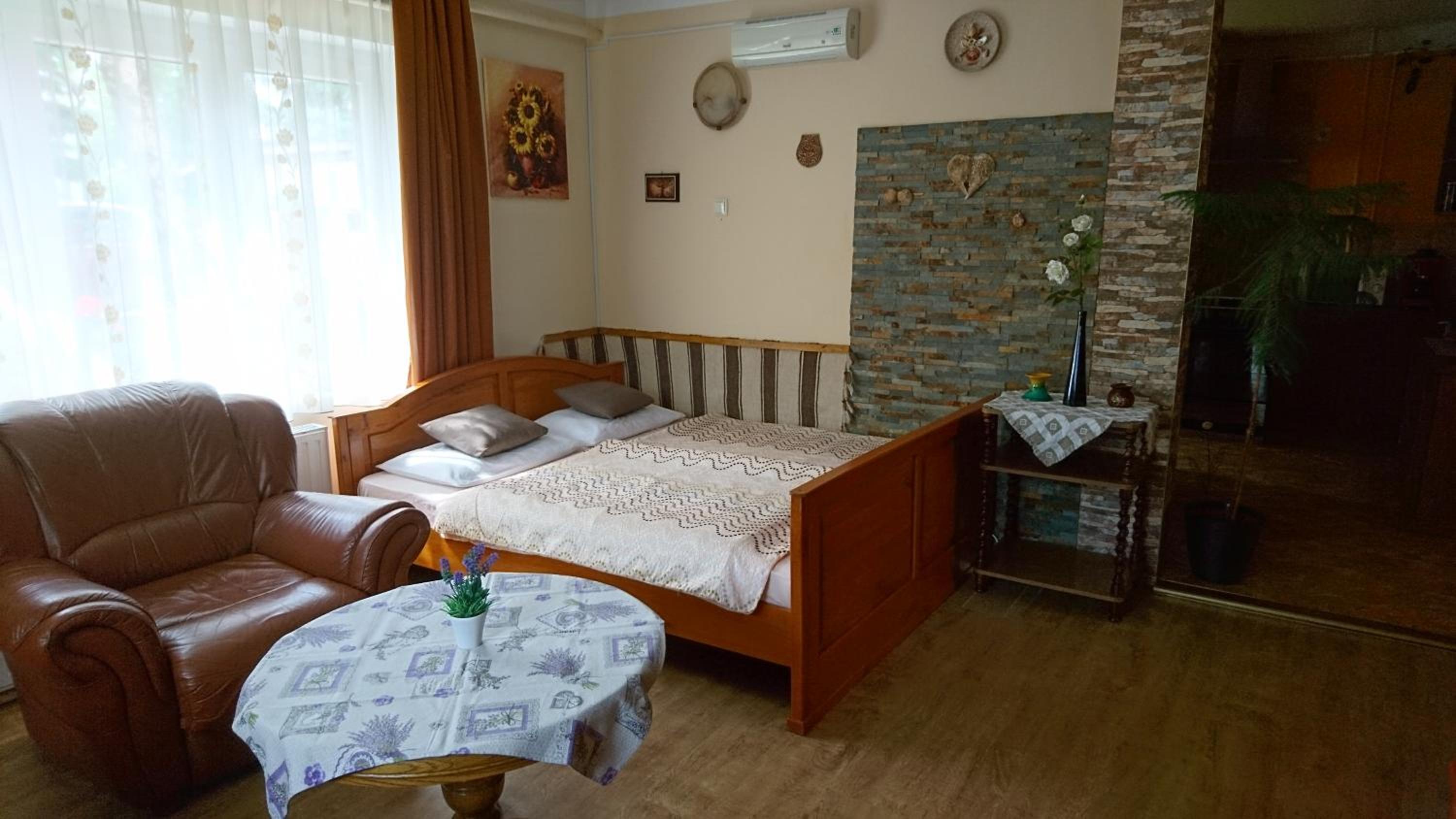 Apartment - Ground Floor photo 2