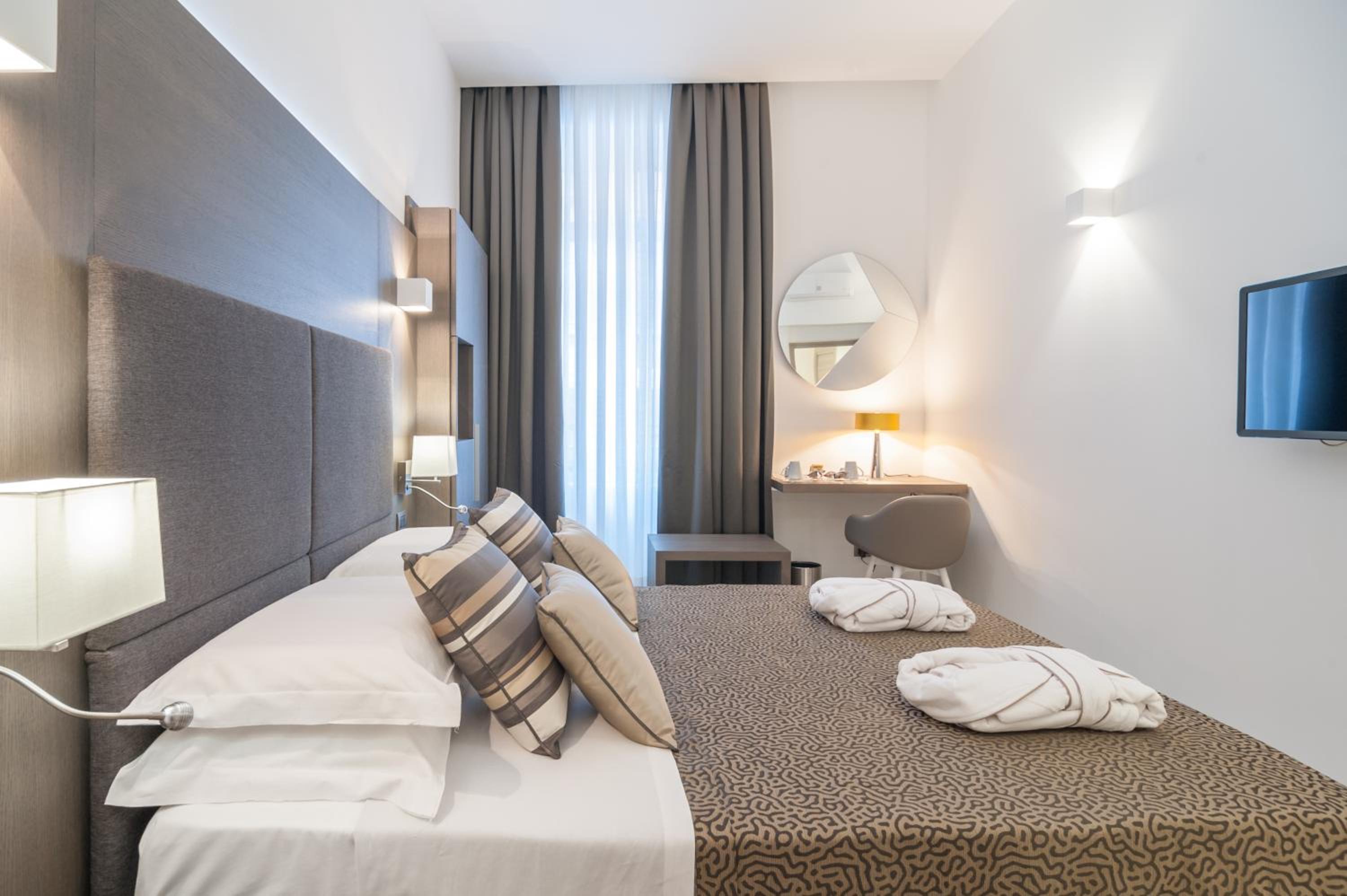 Standard Double Room photo 1