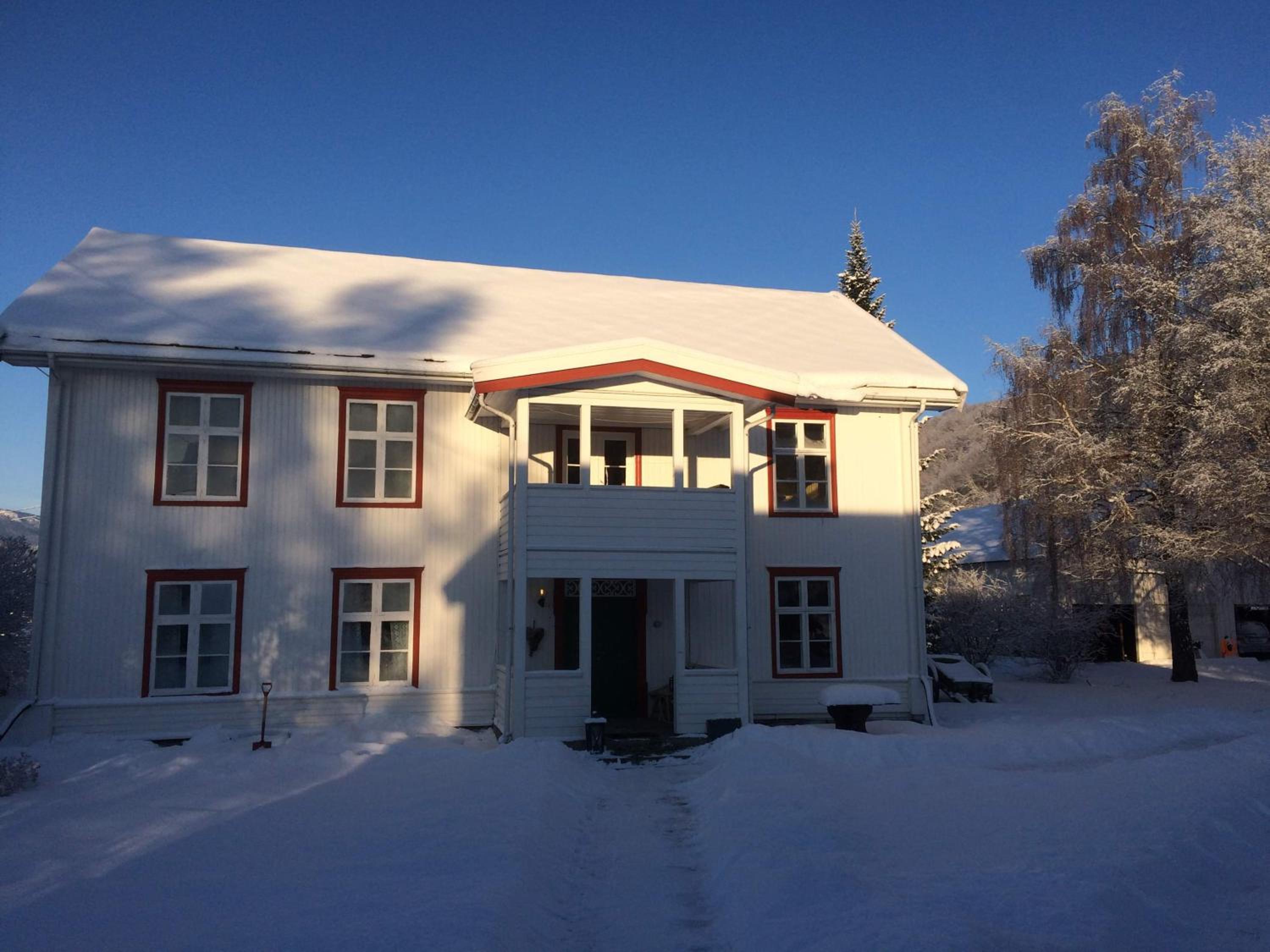 Three-Bedroom Villa - Photo 35