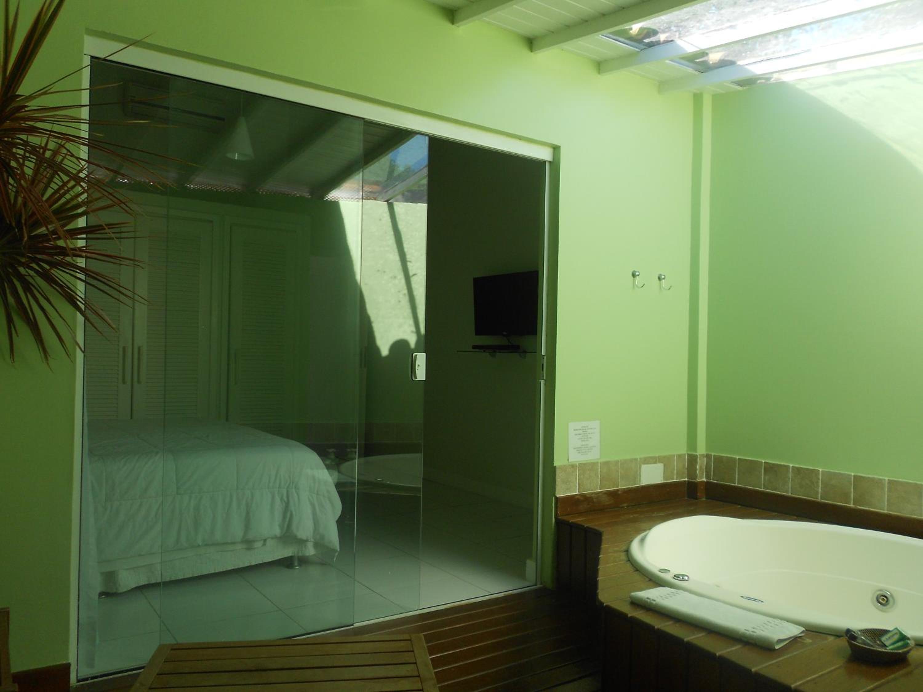 Suite with Spa Bath photo 3