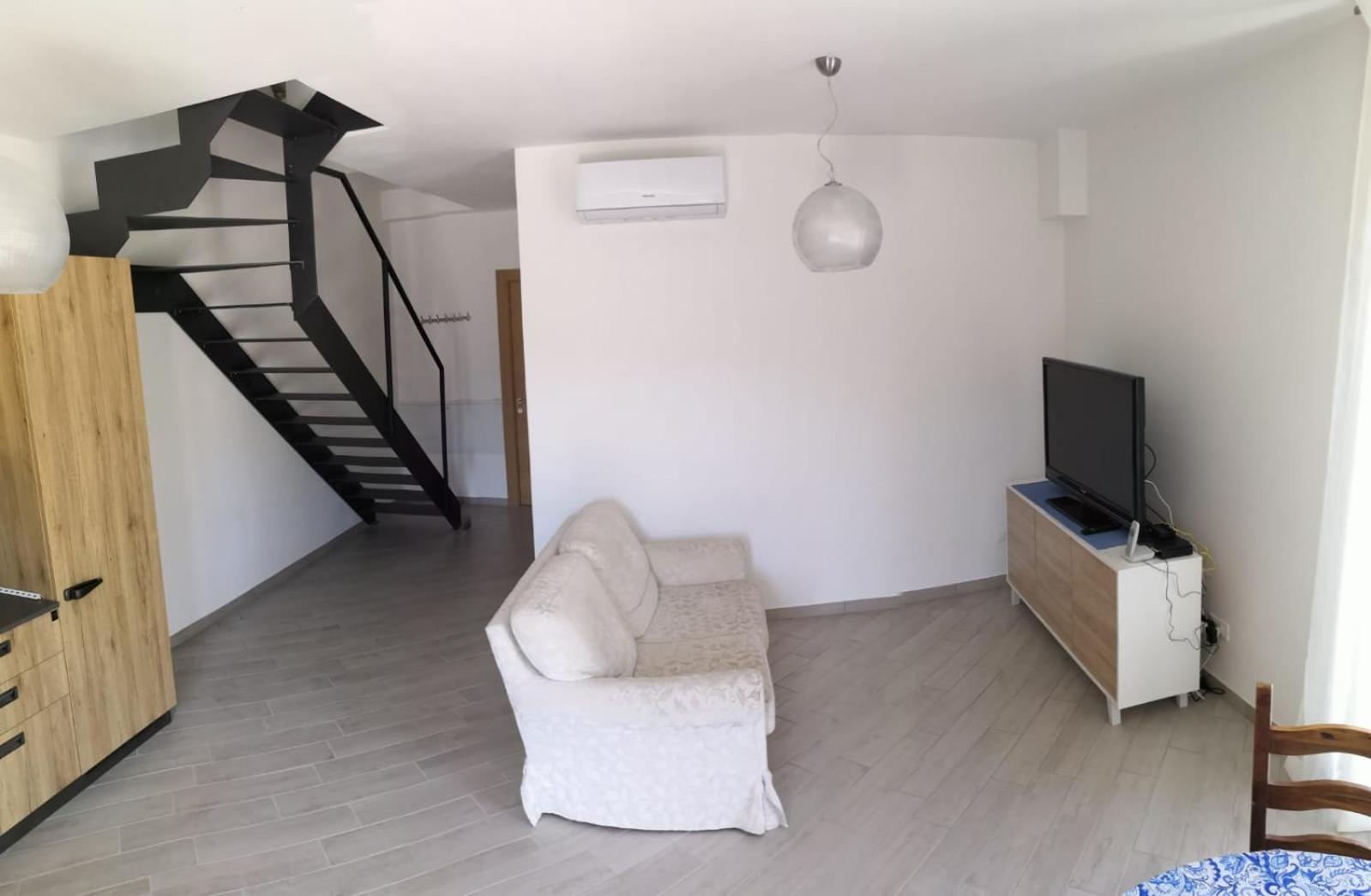 Three-Bedroom House photo 2