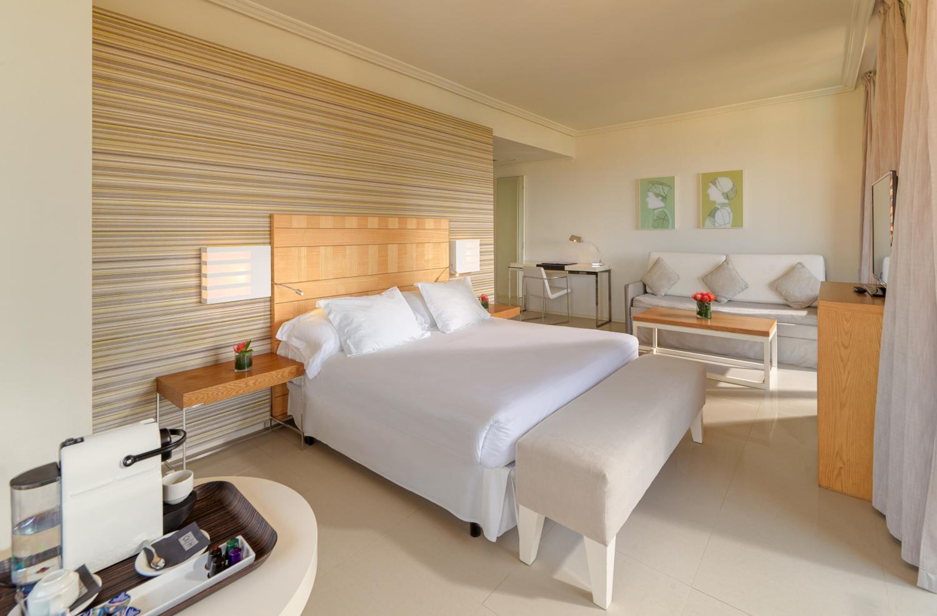 Junior Suite (2 Adults + 1 Child)