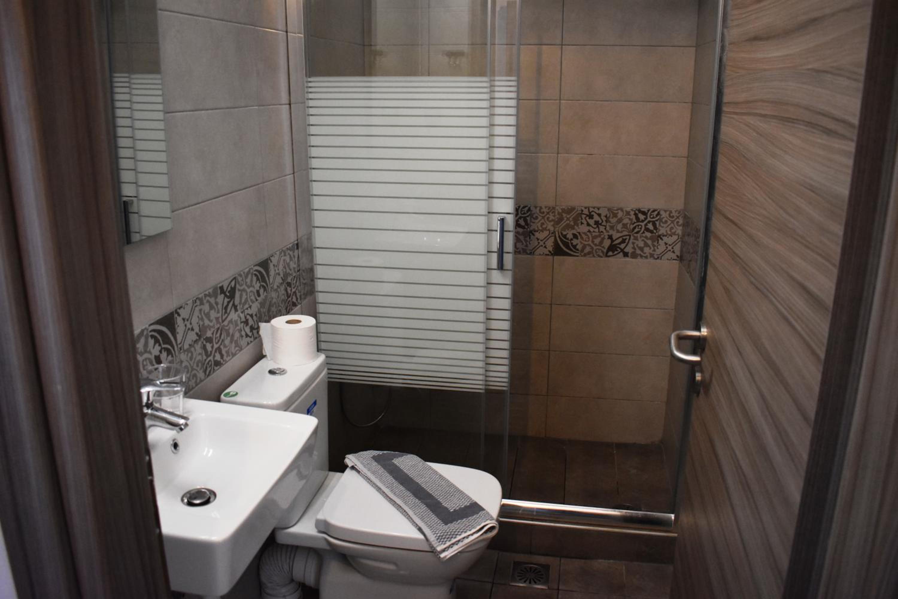 Classic Double Room - Photo 25