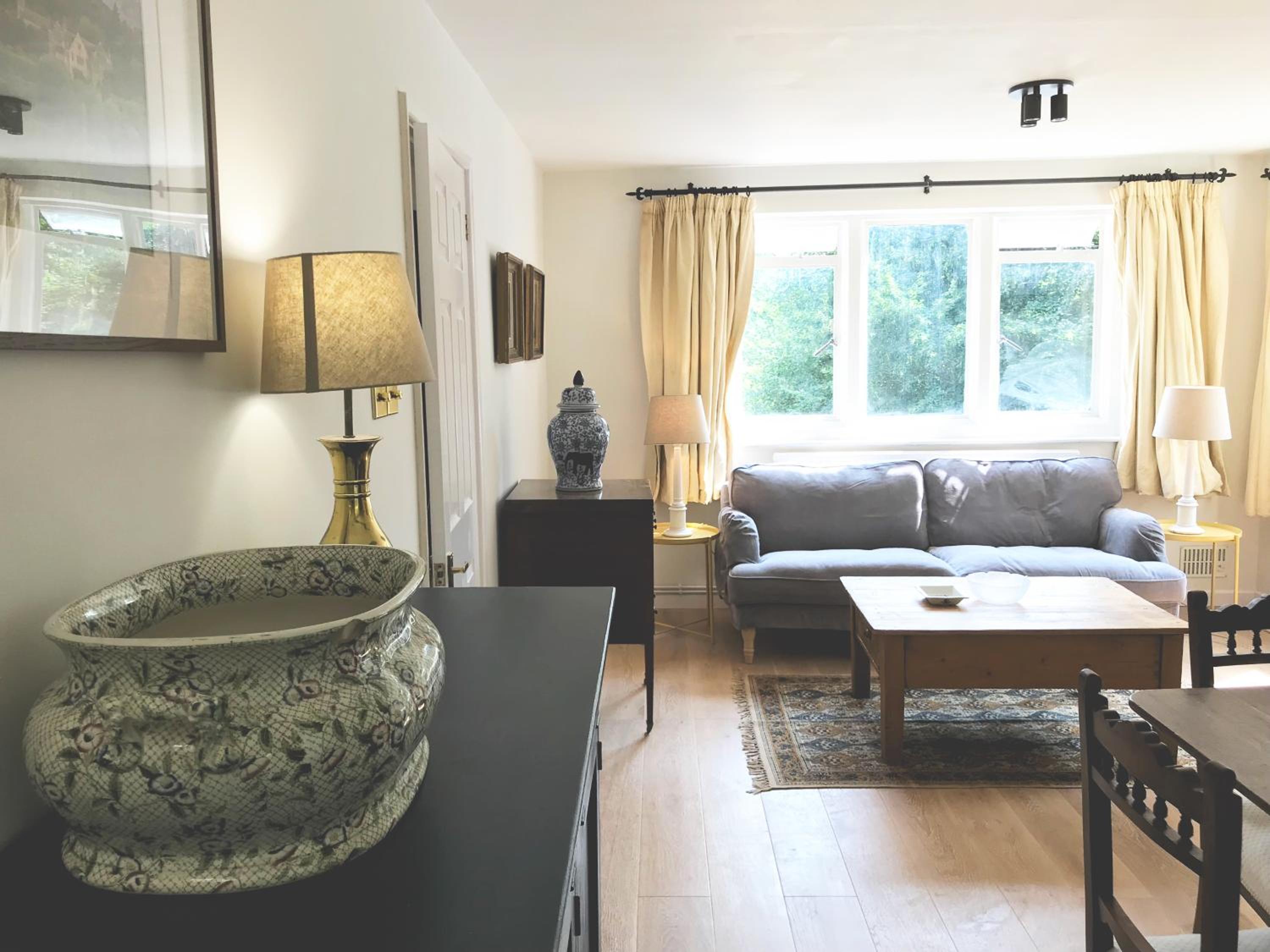 Three-Bedroom House photo 2