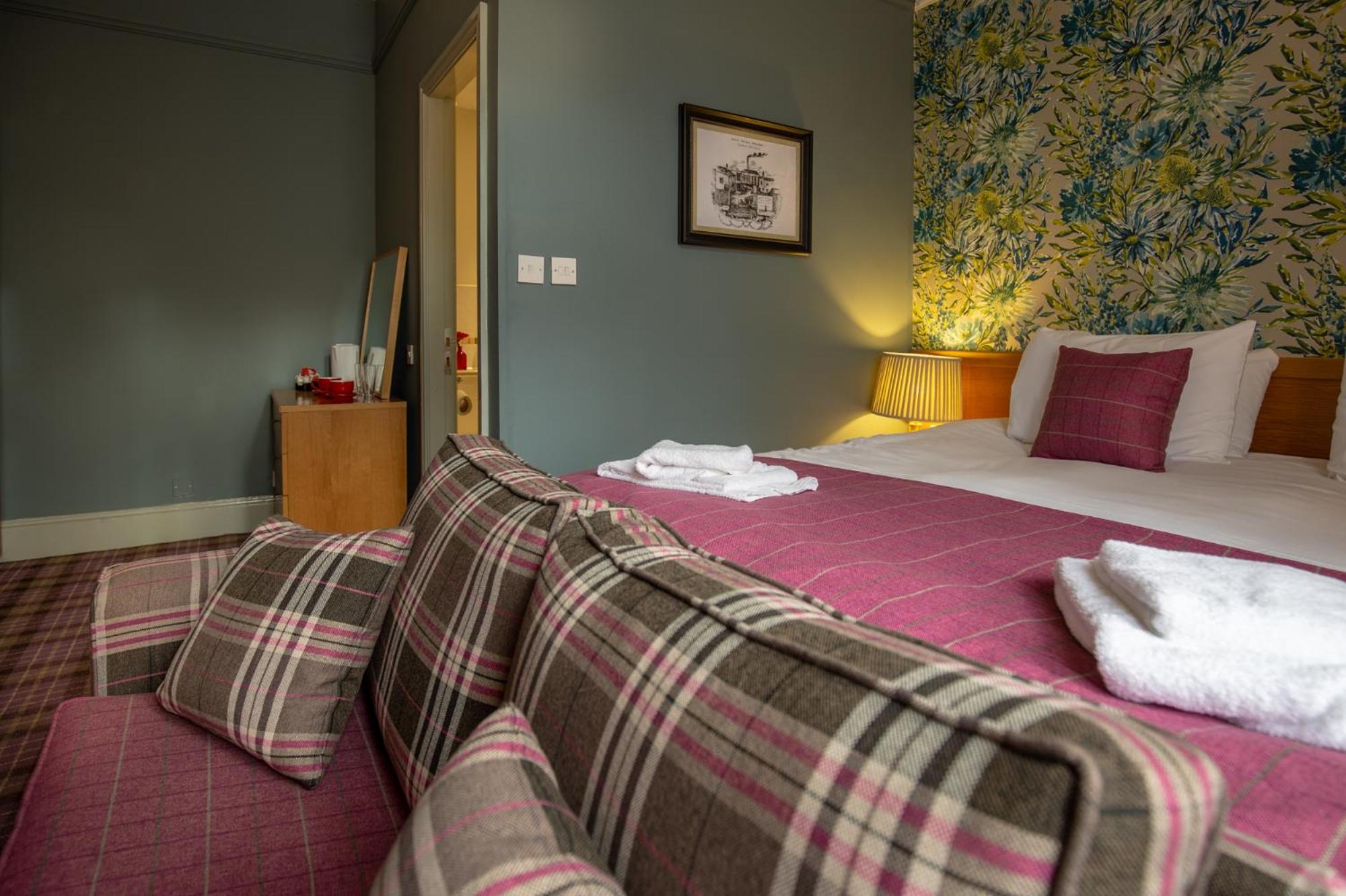Deluxe King Room photo 1