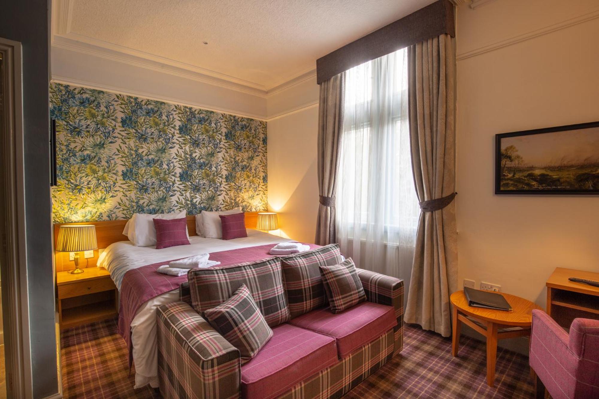 Deluxe King Room photo 2