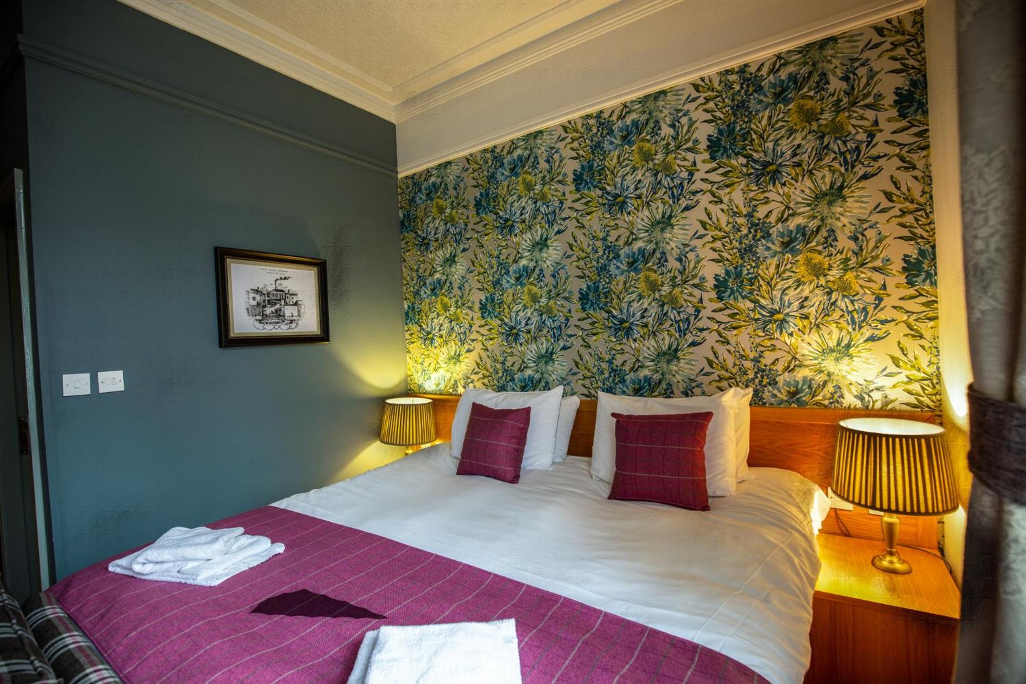 Deluxe King Room photo 3
