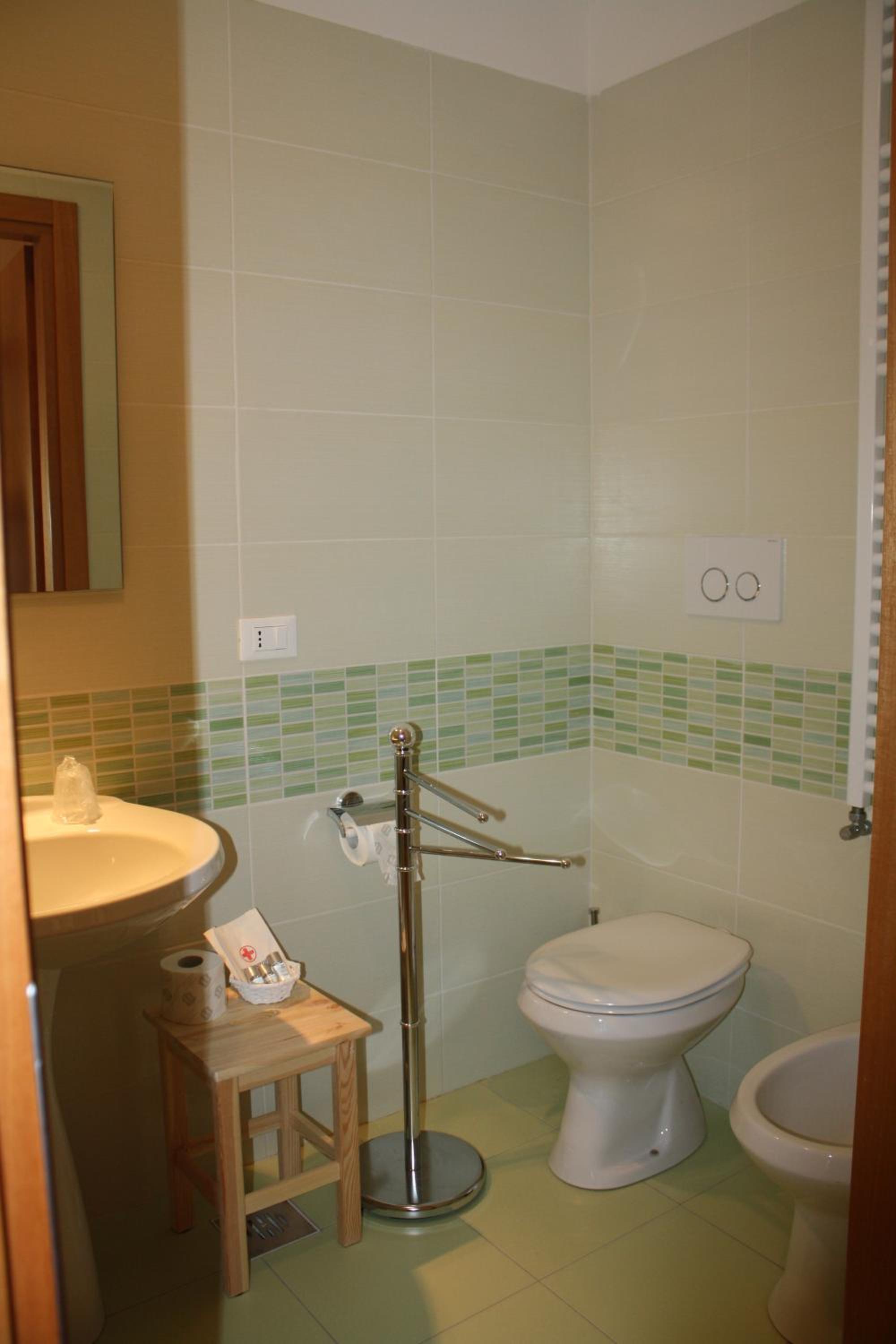 Double or Twin Room photo 3