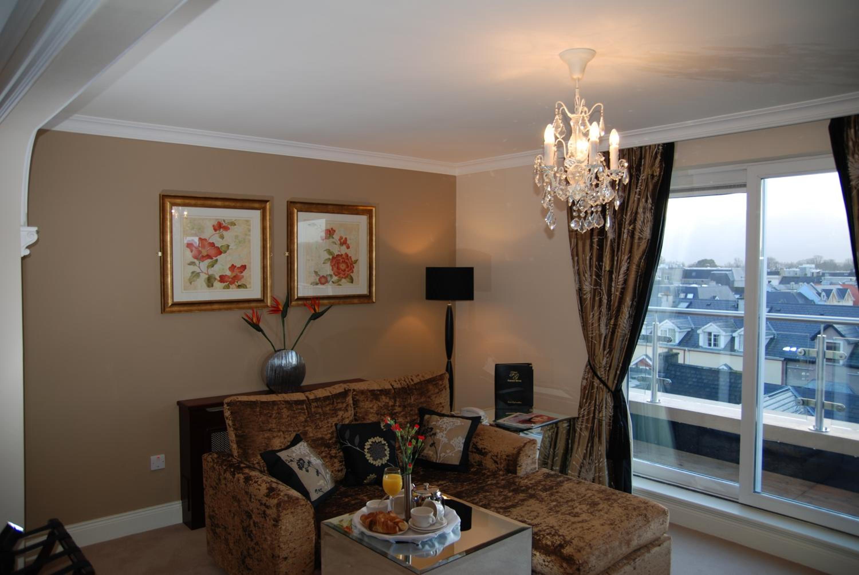 Penthouse Suite - Photo 8