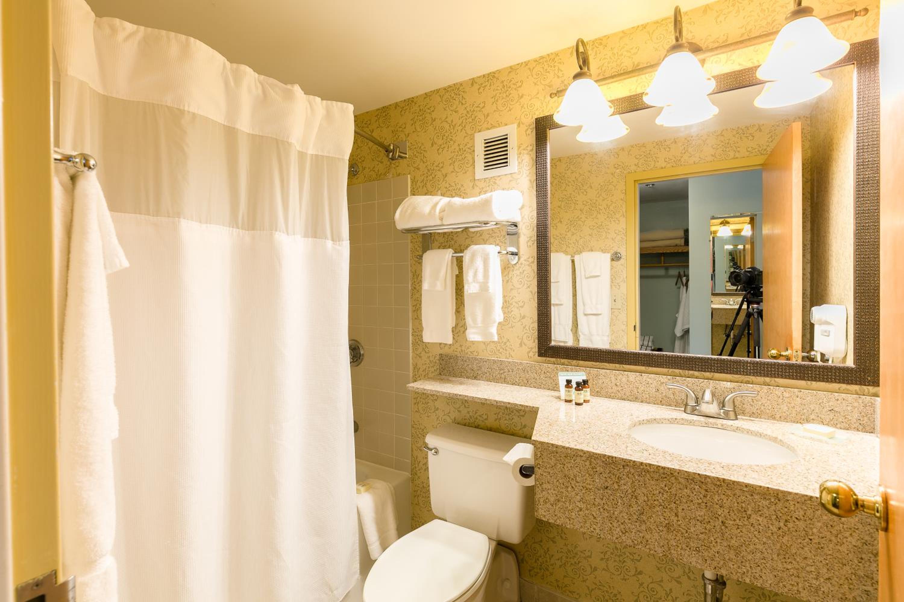 Superior Suite - Photo 2