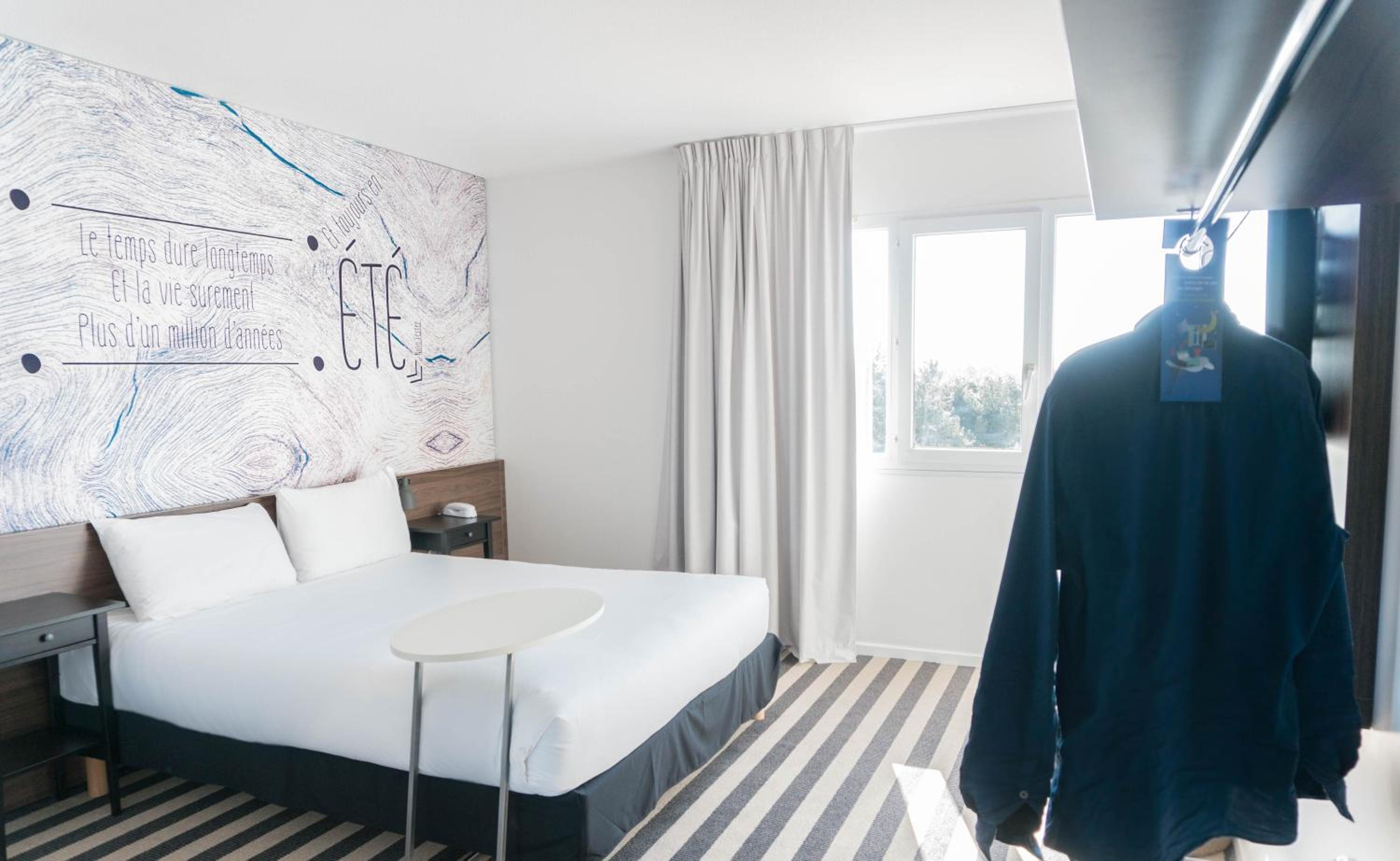 Standard Family Suite with Two Connecting Rooms - Photo 1