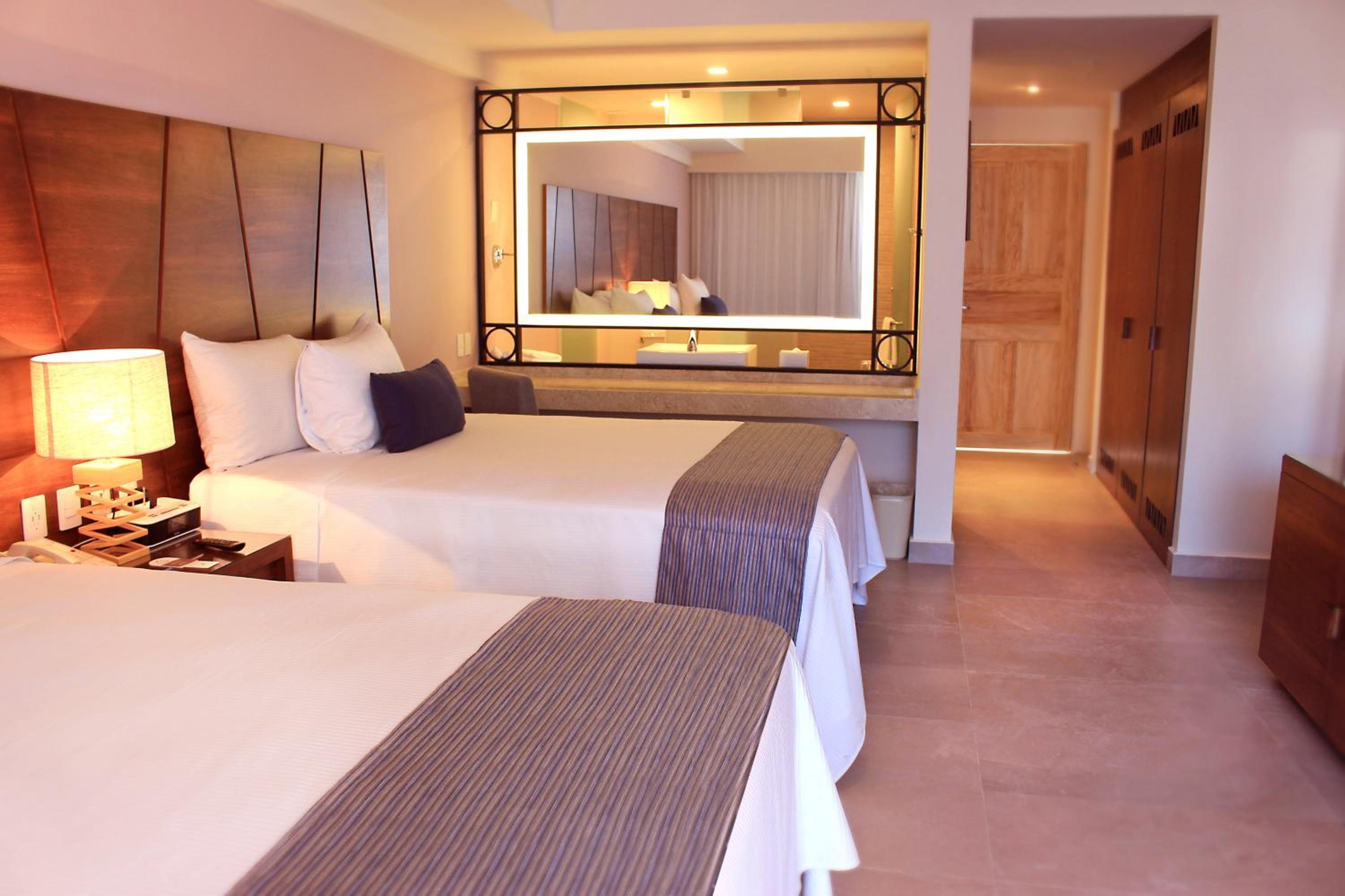 Deluxe Double Room photo 2