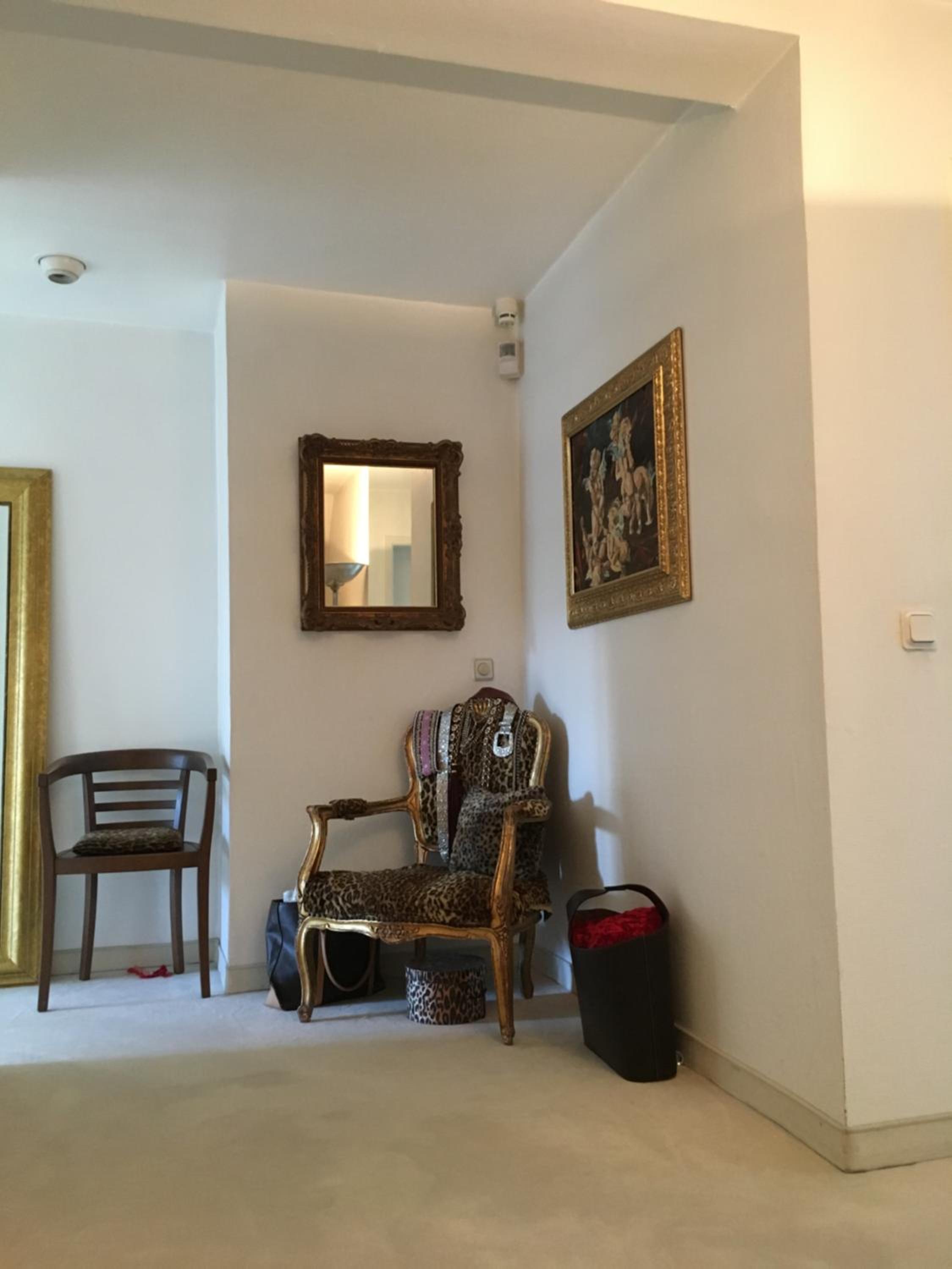 Single Room with Balcony with Shared Bathroom photo 1
