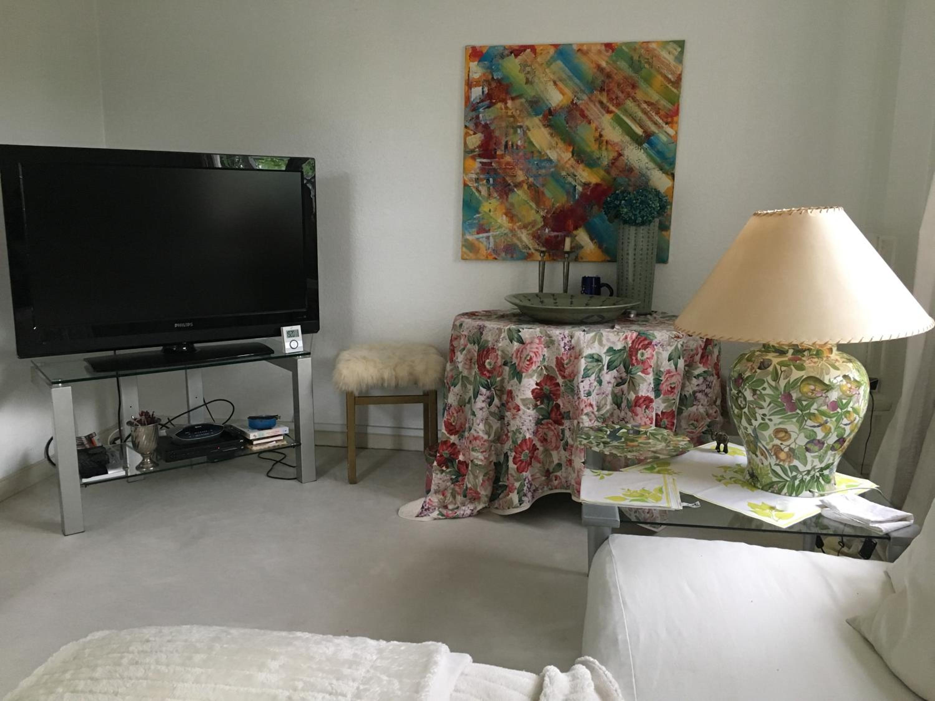 Single Room with Balcony with Shared Bathroom photo 3