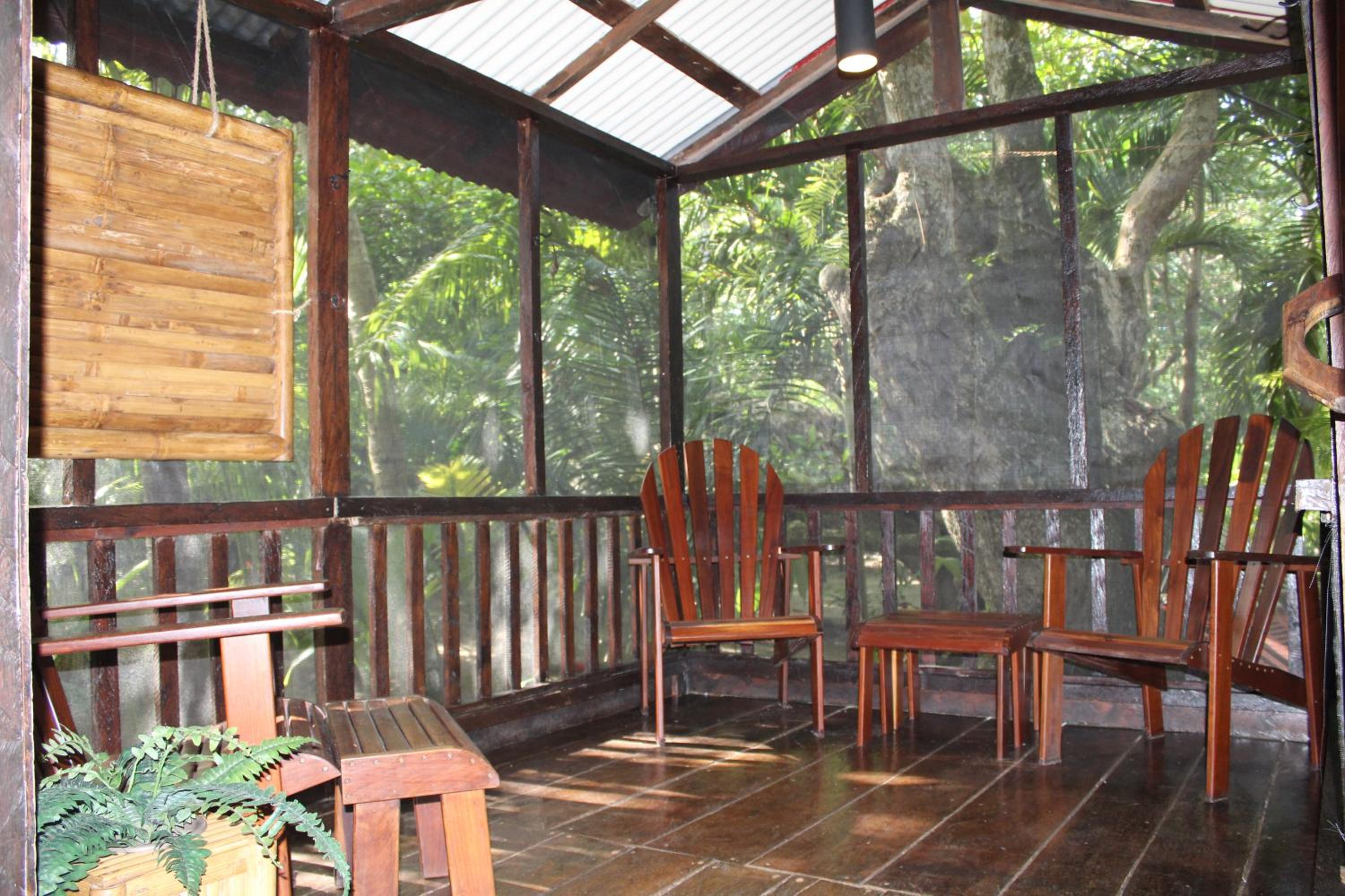 Bungalow with Garden View photo 2