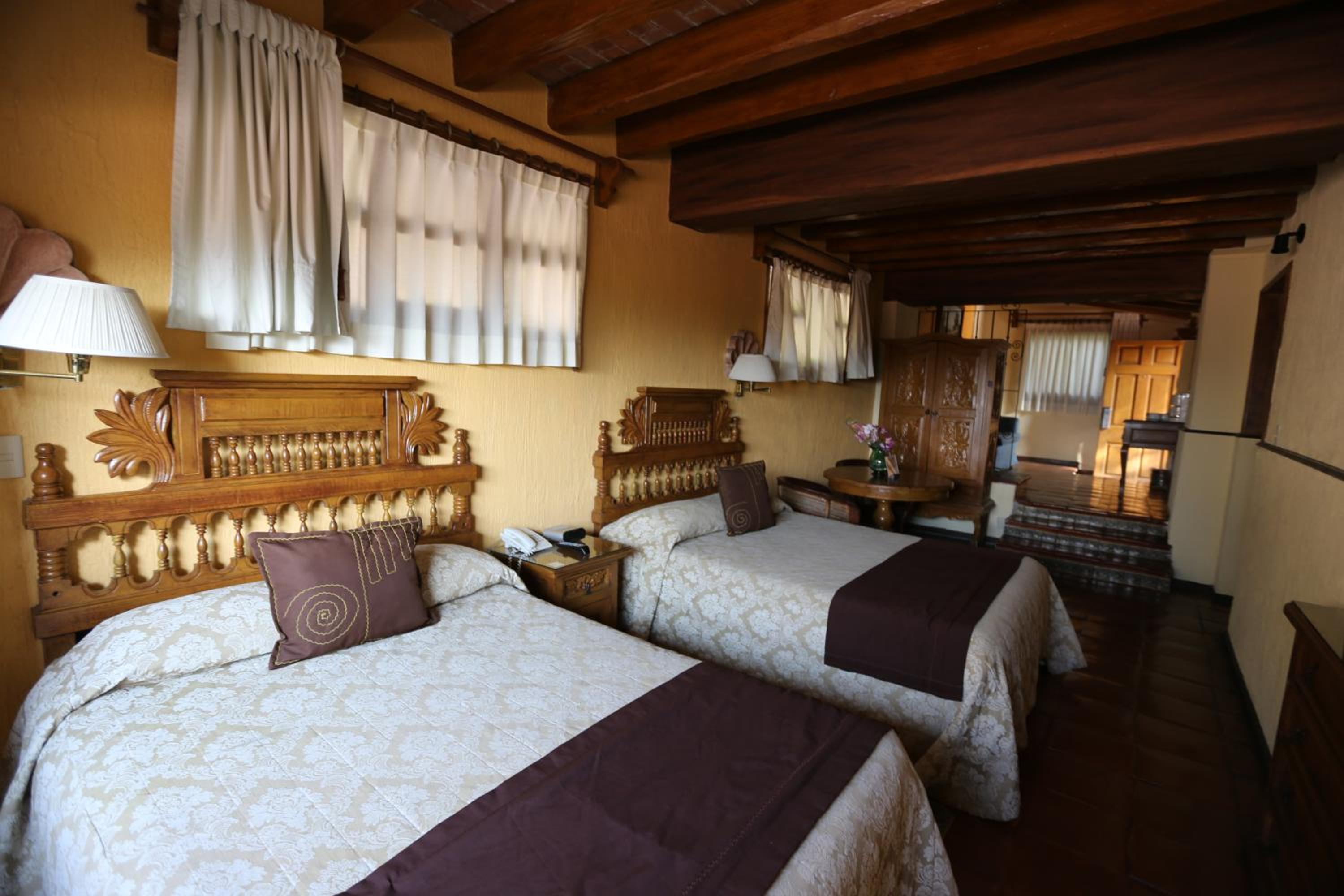 Standard Double Room - Photo 5