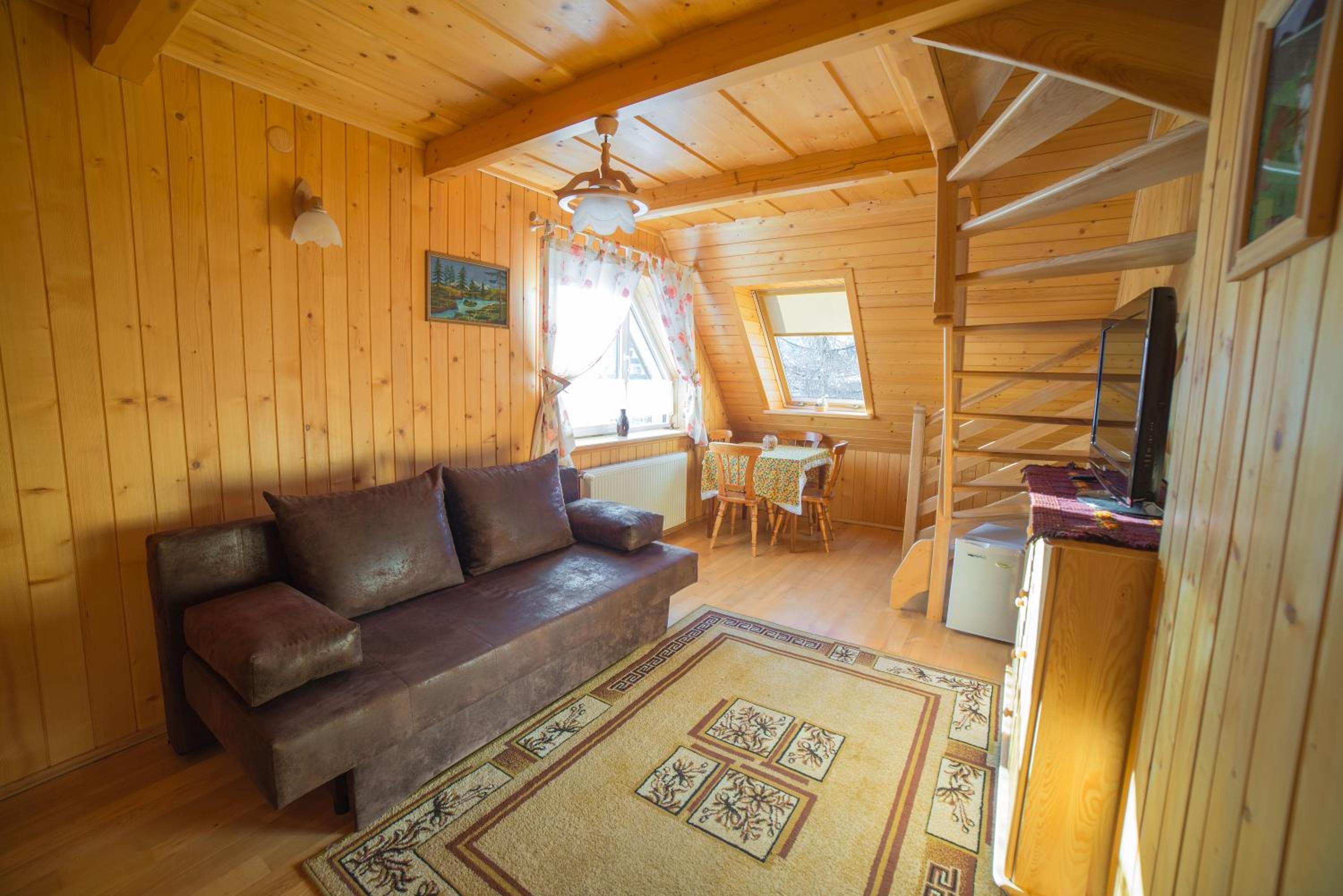 Quadruple Room with Private Bathroom photo 2
