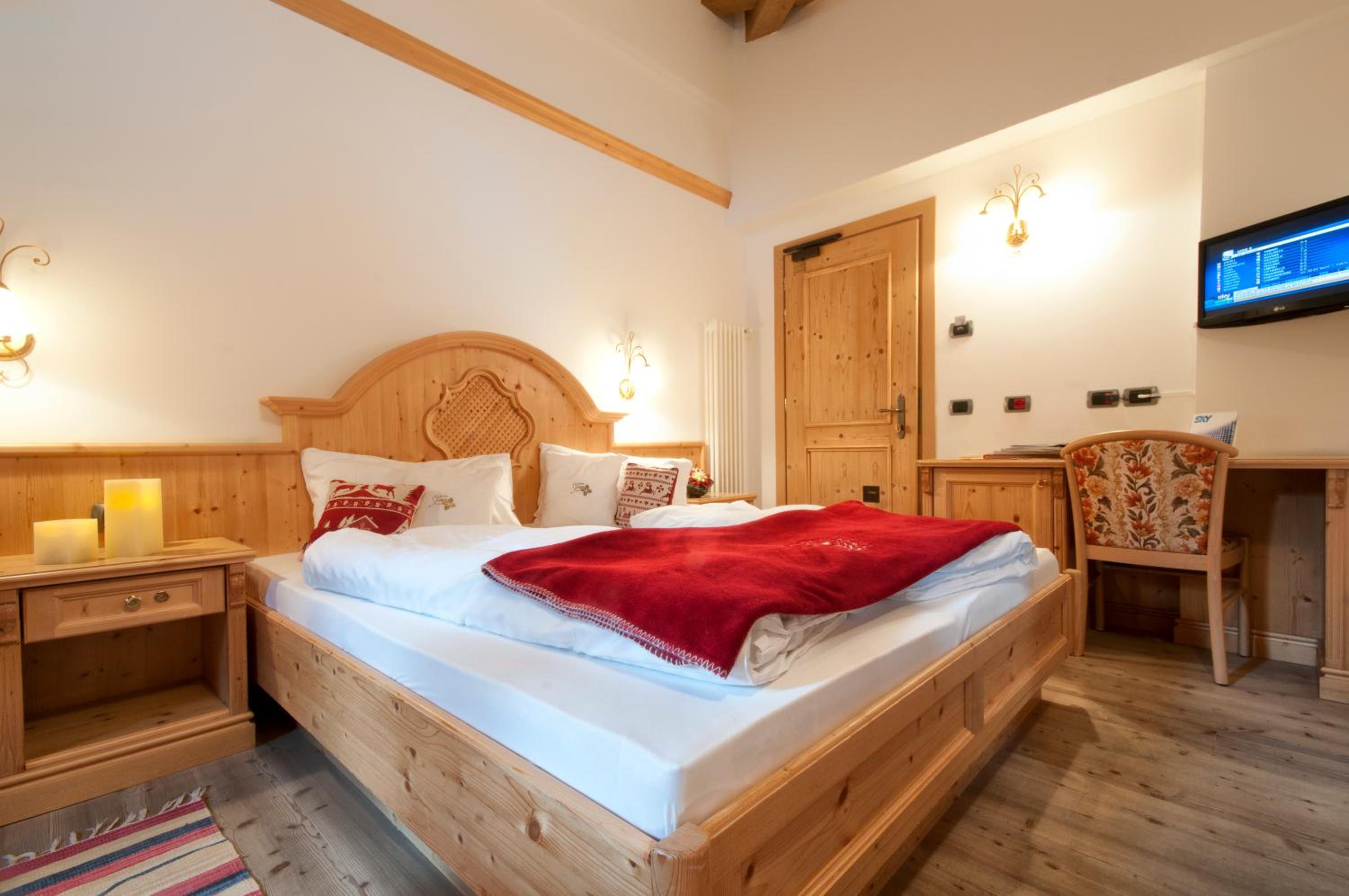 Superior Double or Twin Room photo 2
