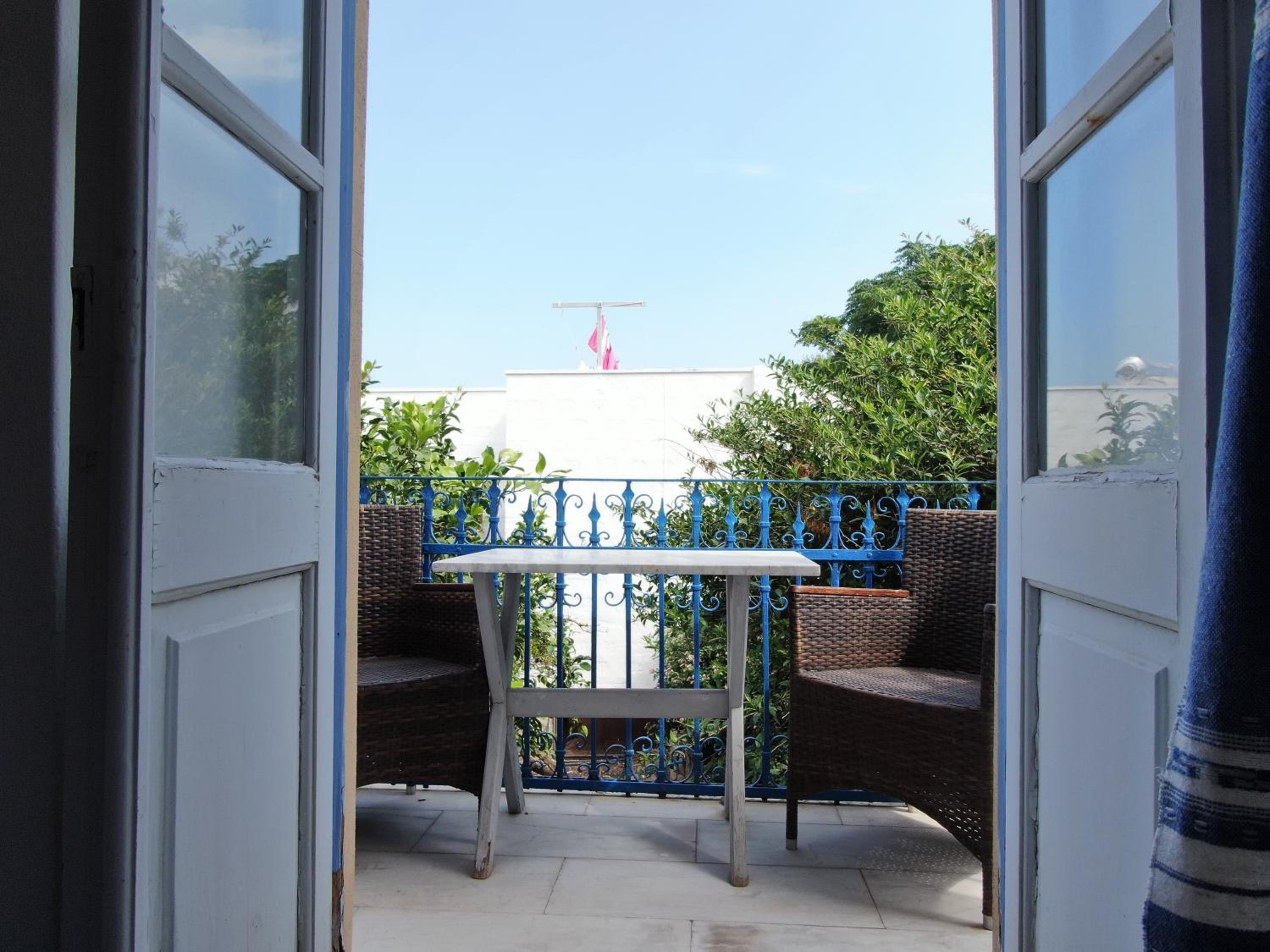 Deluxe Double Room With Balcony photo 2