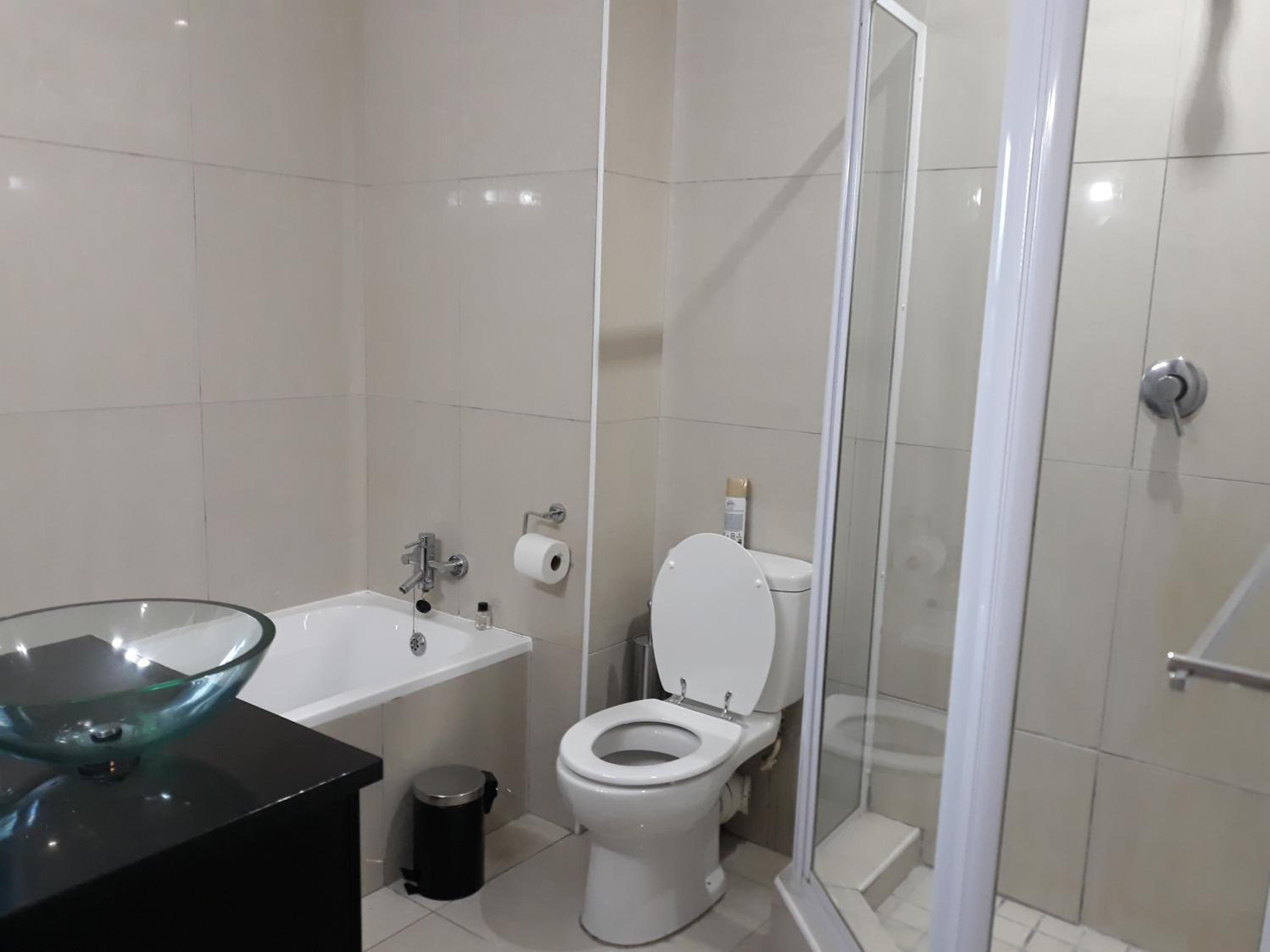 One-Bedroom Apartment - Photo 9