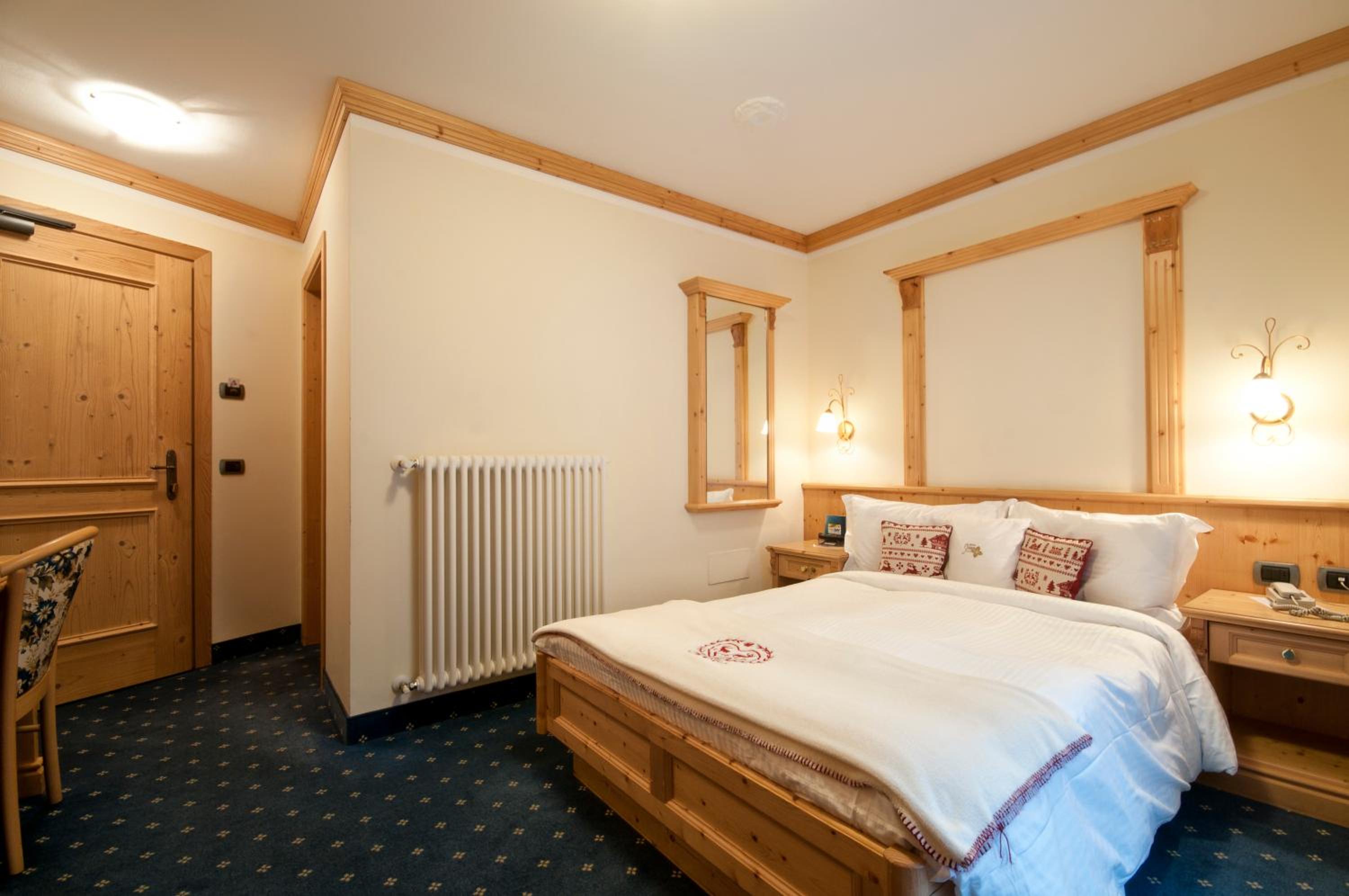 Economy Double Room photo 1