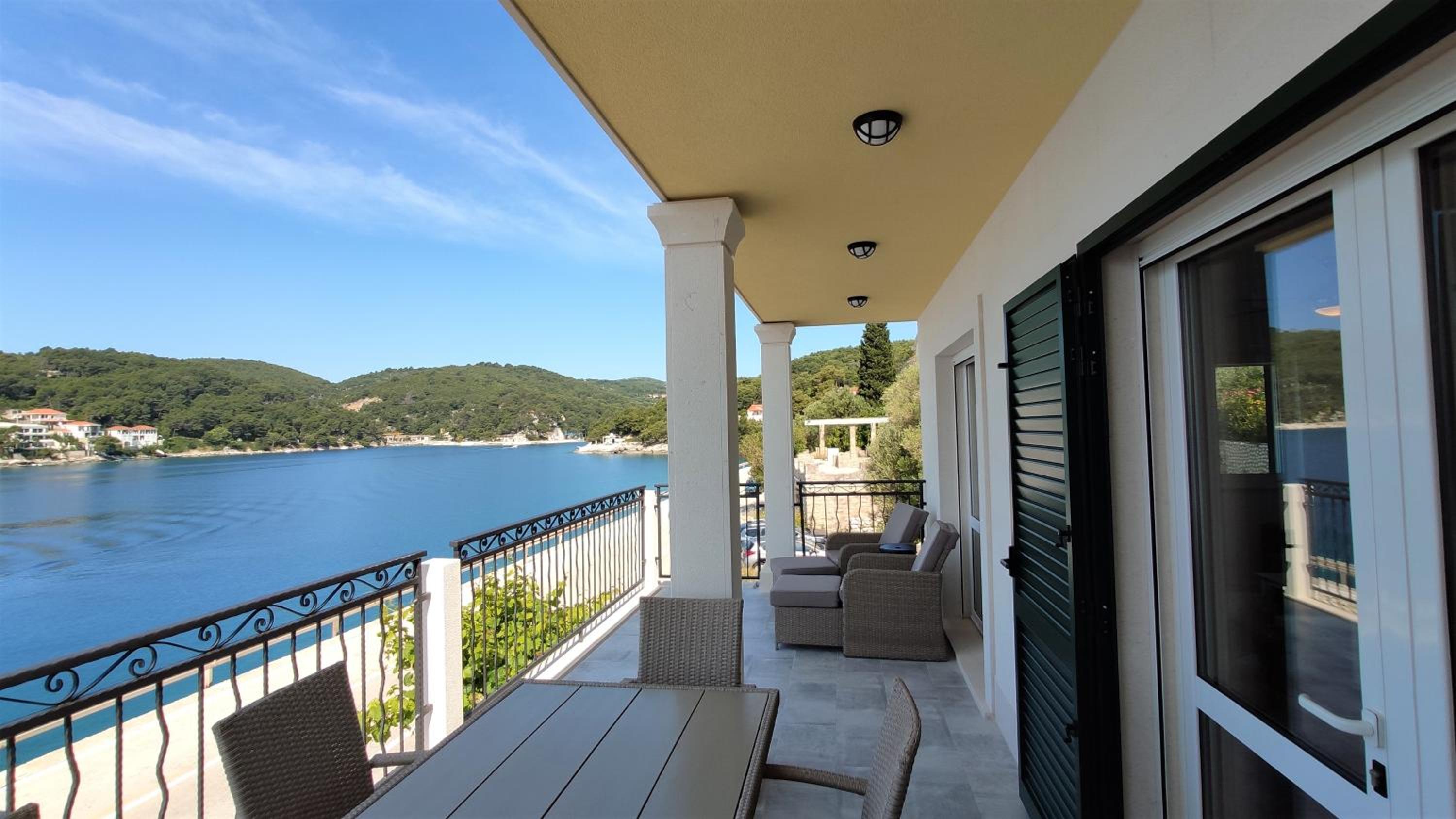 Apartment with Sea View