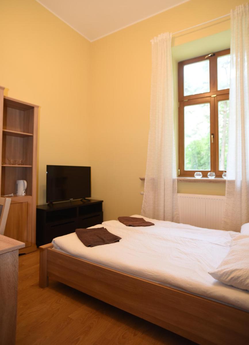 Double Room with Private Bathroom photo 2