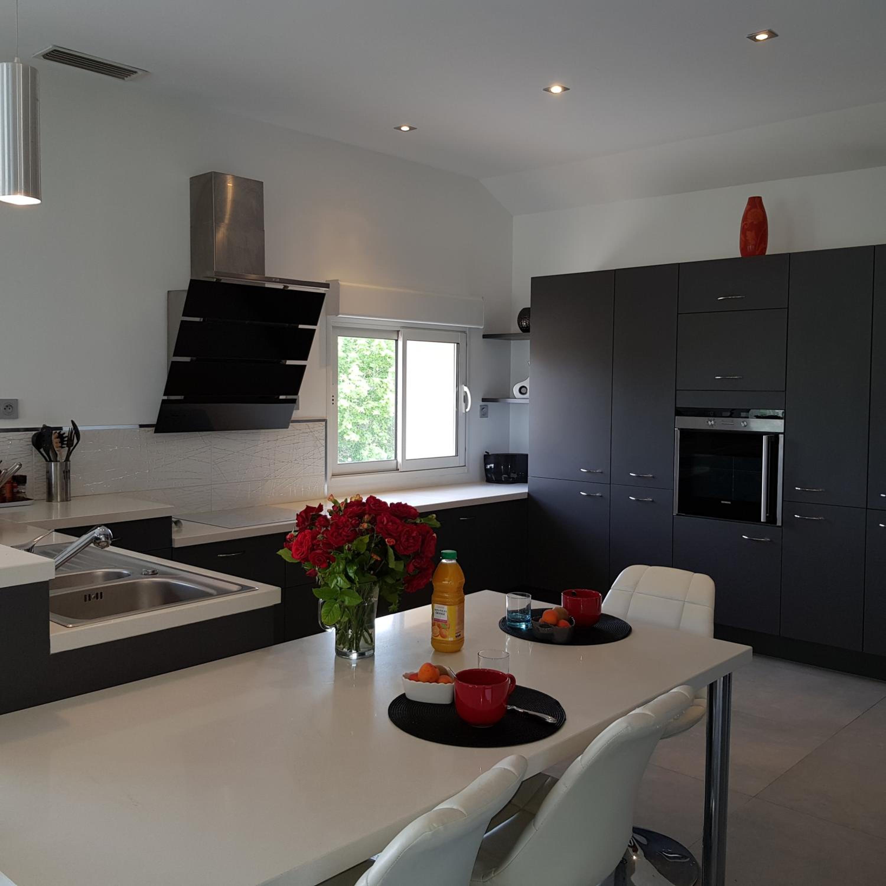 One-Bedroom House photo 2