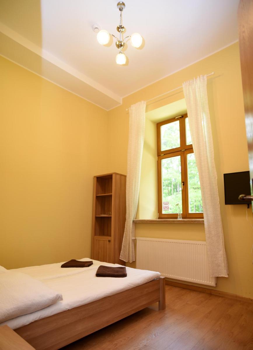 Double Room with Private Bathroom photo 2